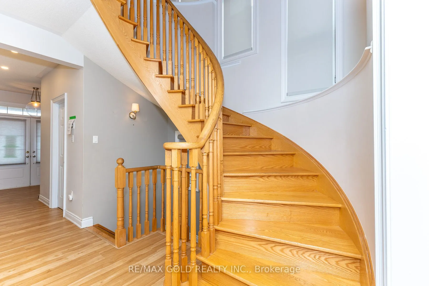 943 Transom Crescent