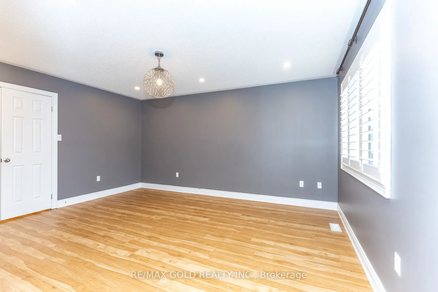 943 Transom Crescent
