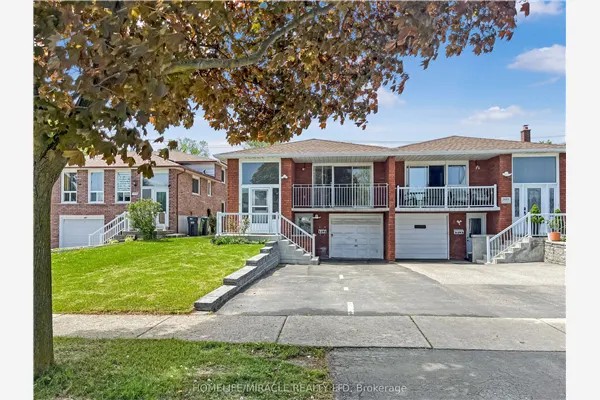 3485 Oakglade Crescent
