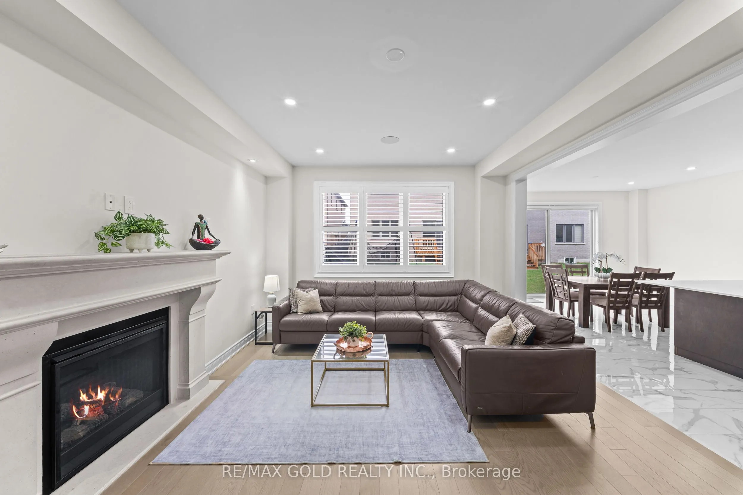 105 Walker Road W