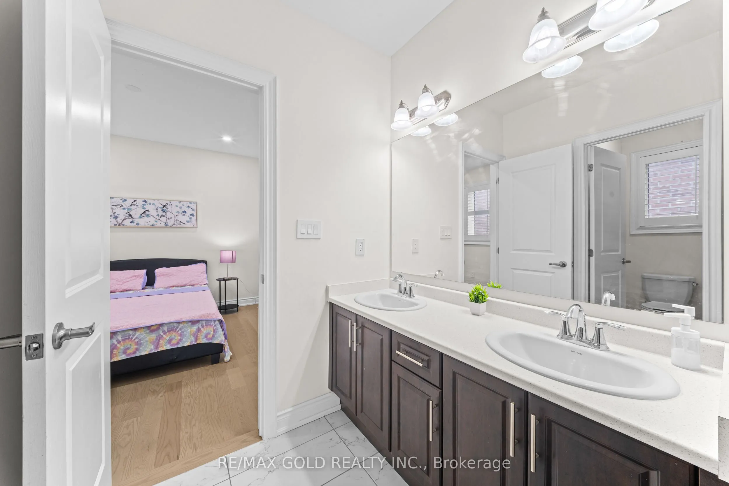 105 Walker Road W