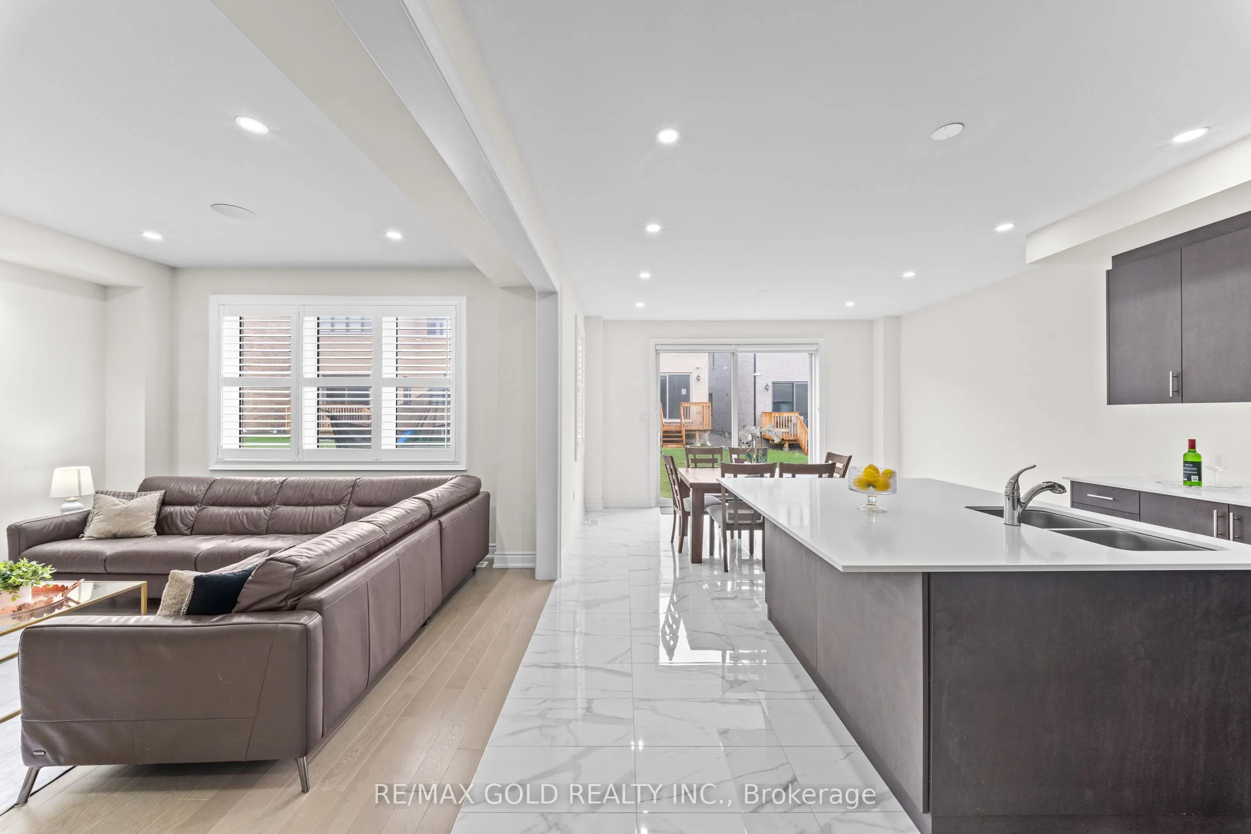 105 Walker Road W