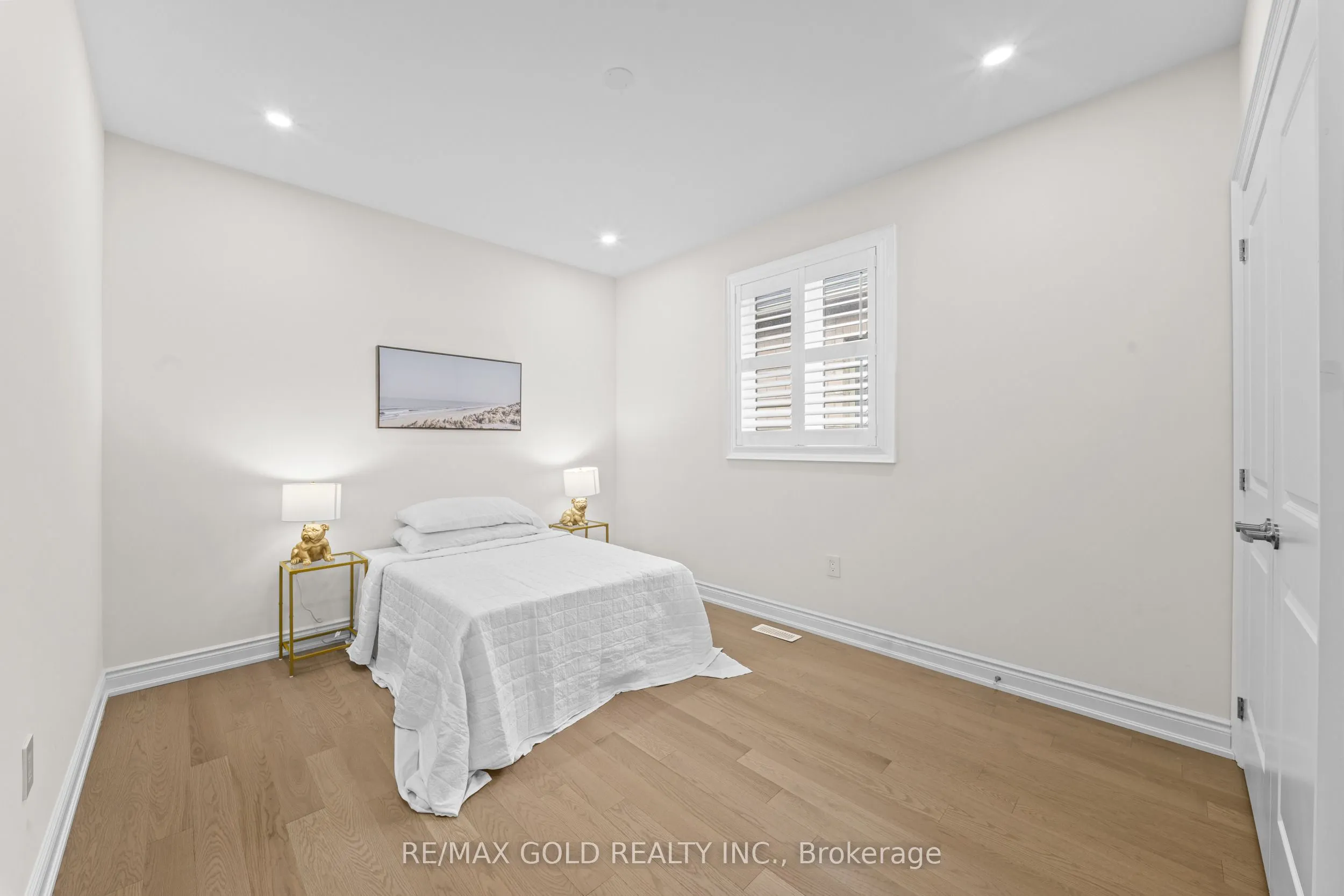 105 Walker Road W