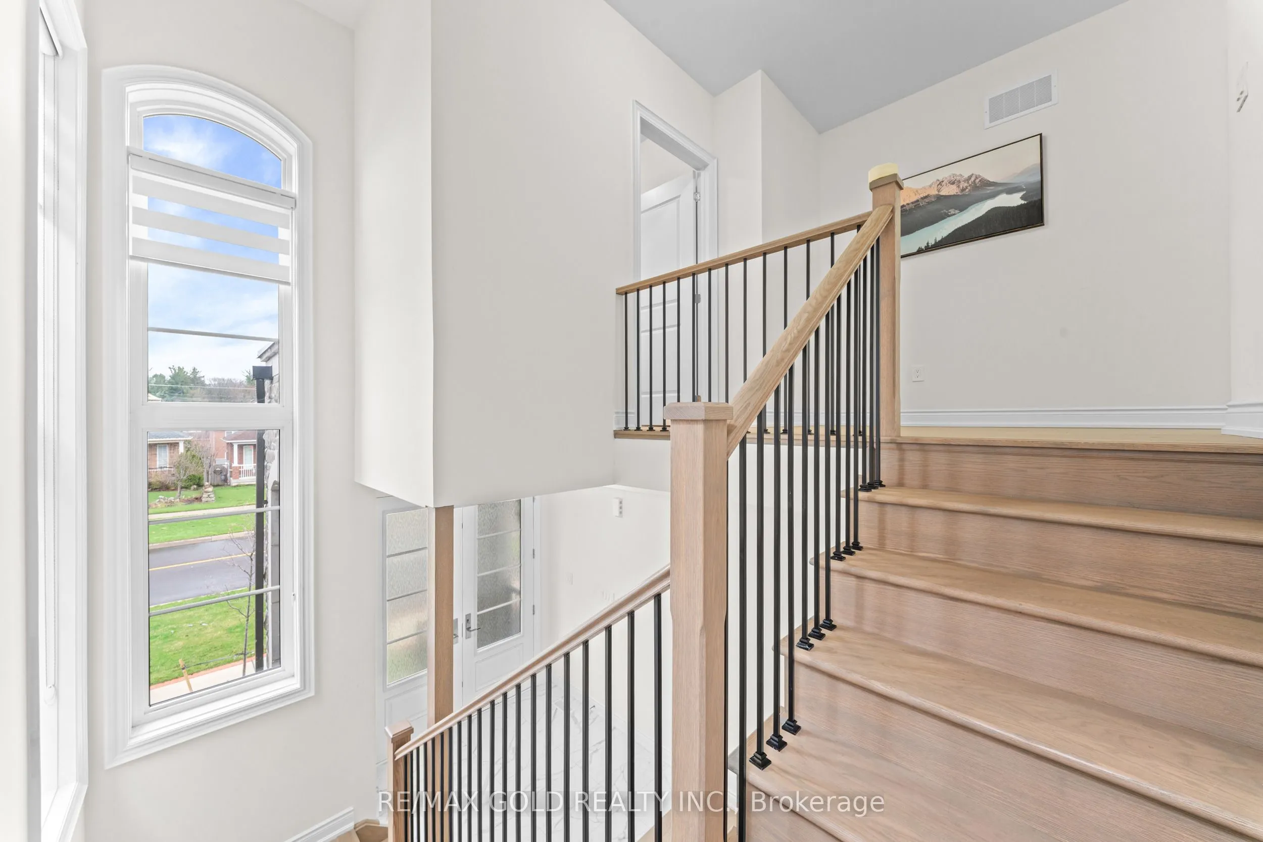 105 Walker Road W