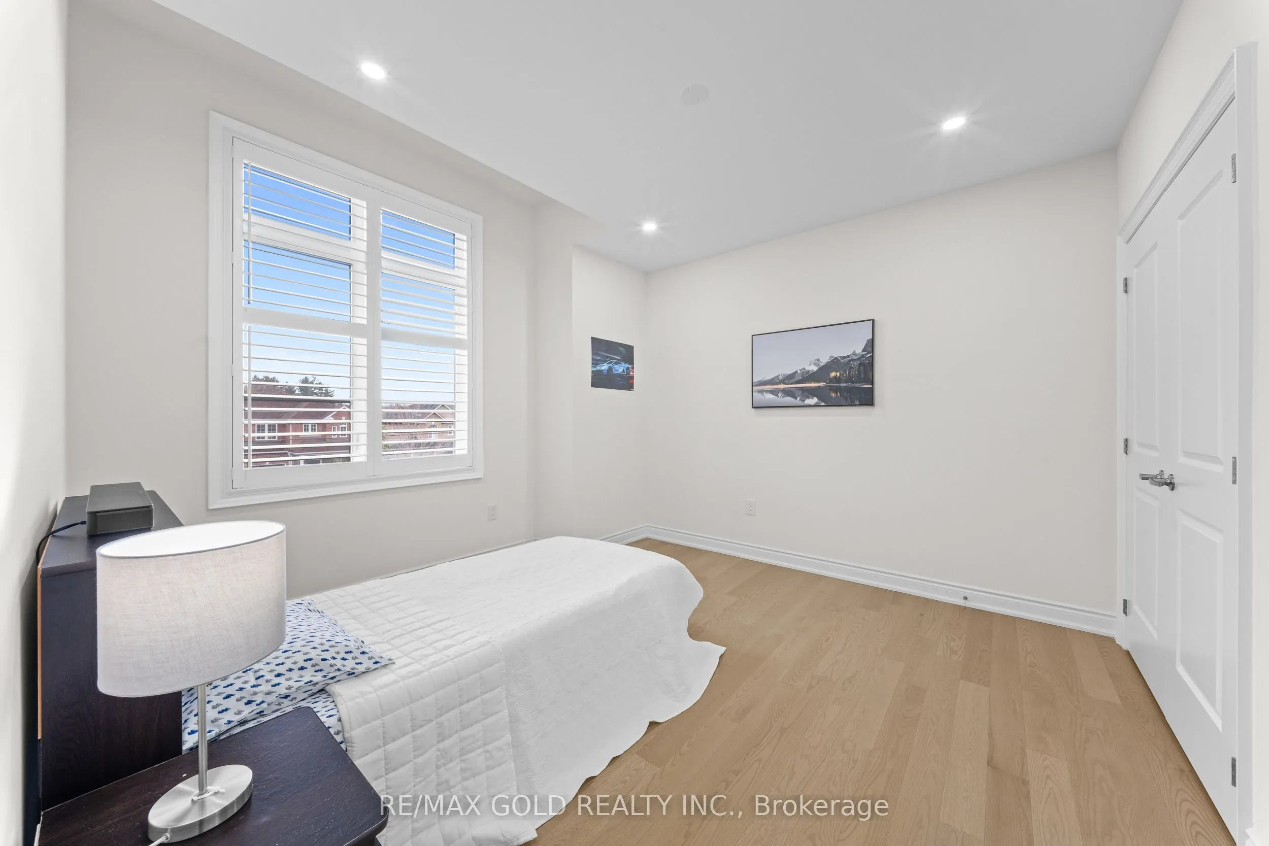 105 Walker Road W