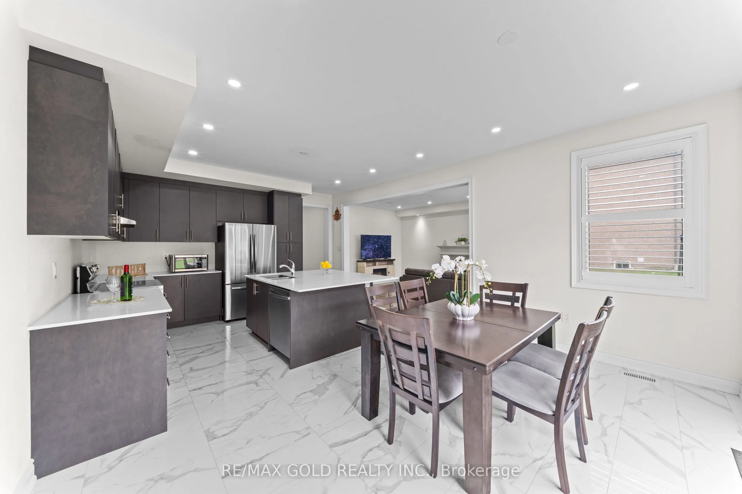 105 Walker Road W