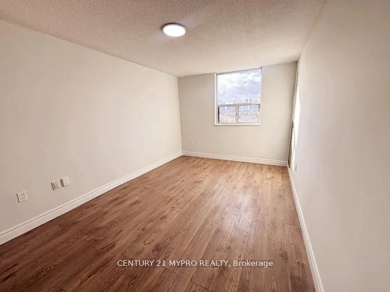 355 Rathburn Road E #1001
