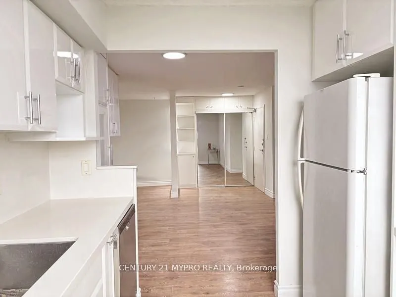 355 Rathburn Road E #1001