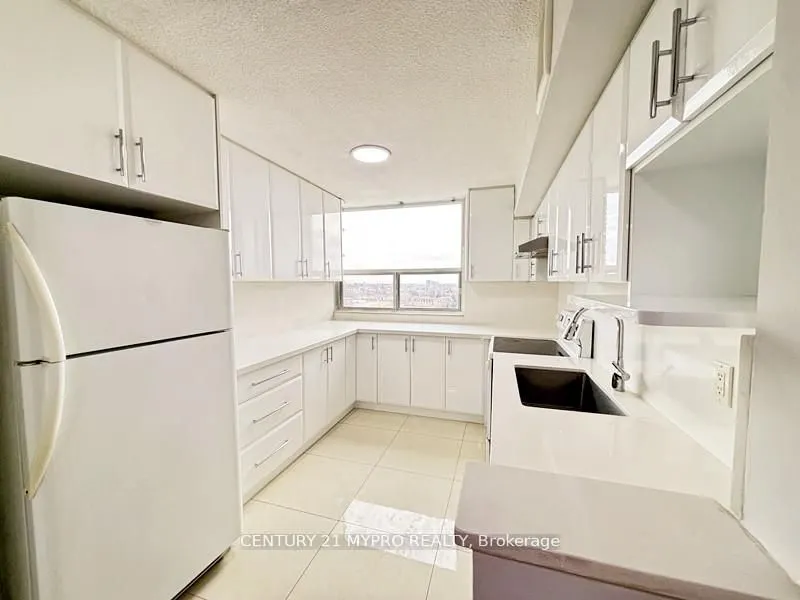 355 Rathburn Road E #1001