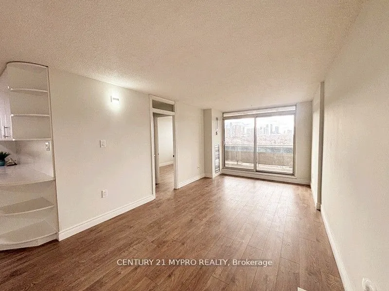 355 Rathburn Road E #1001