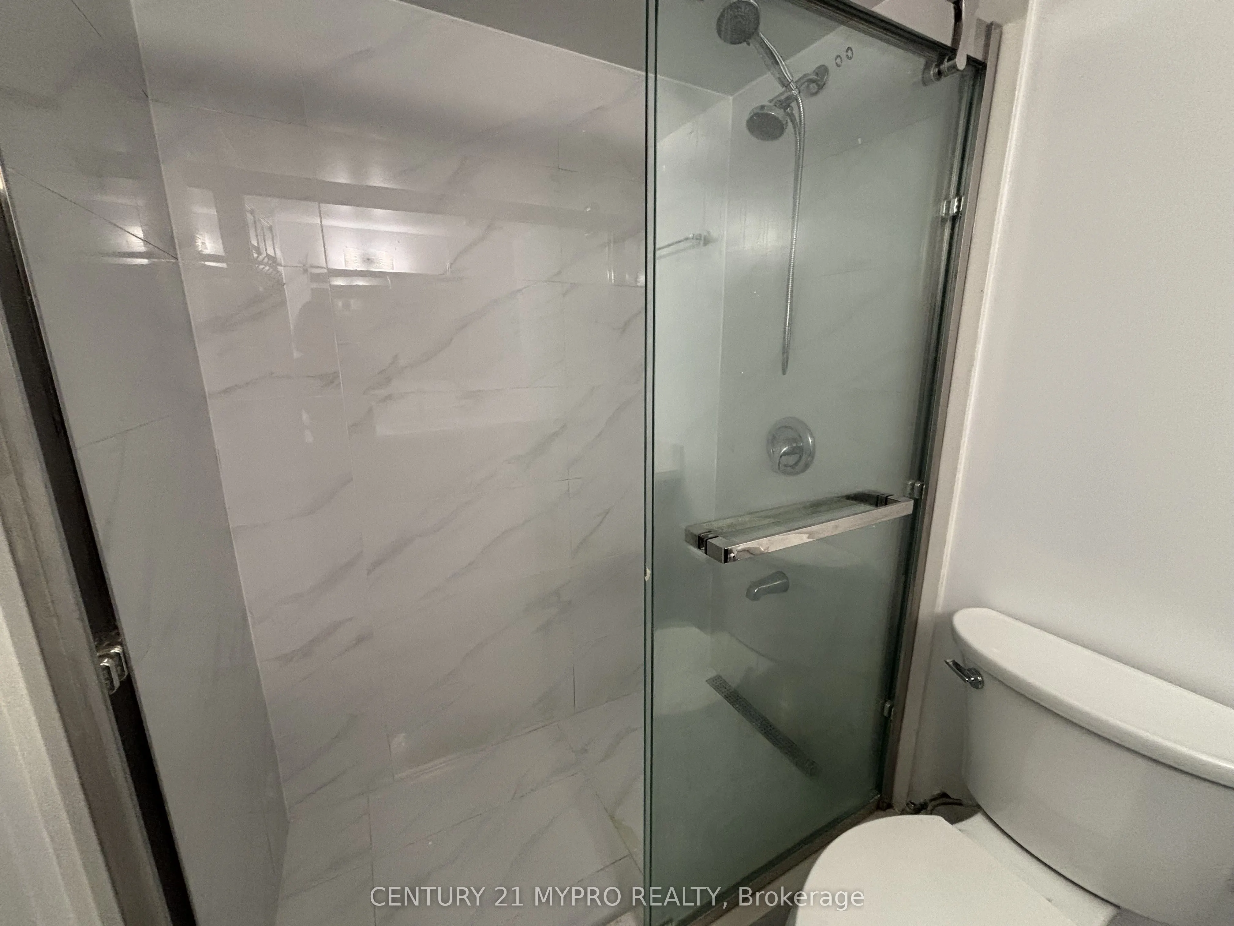 355 Rathburn Road E #1001