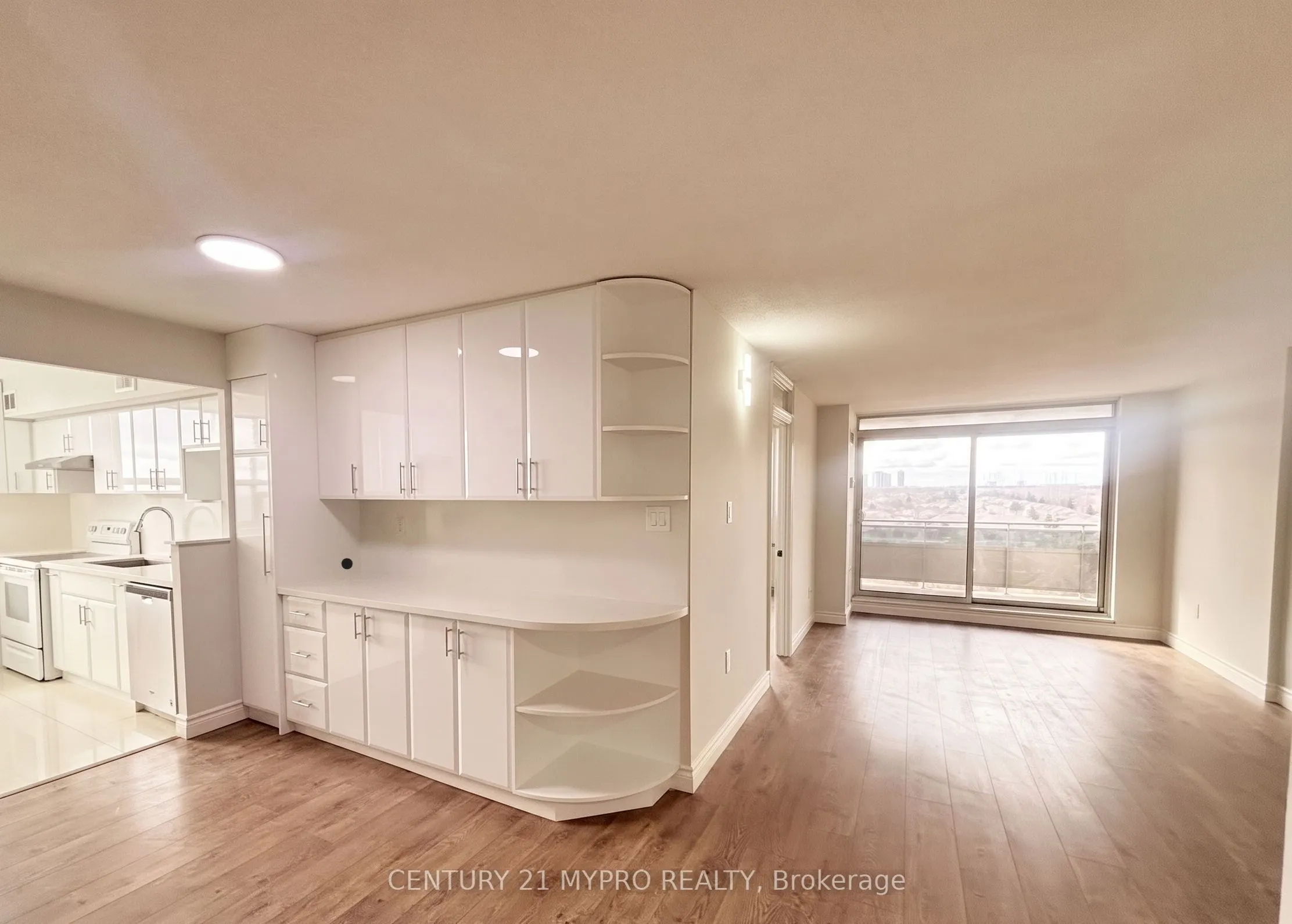 355 Rathburn Road E #1001