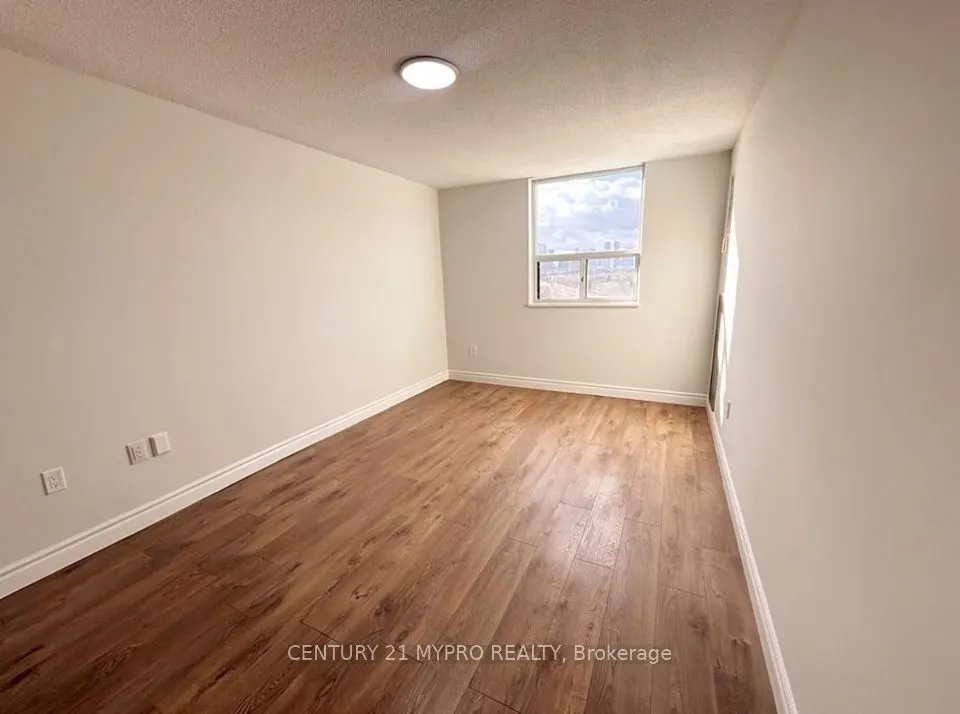 355 Rathburn Road E #1001