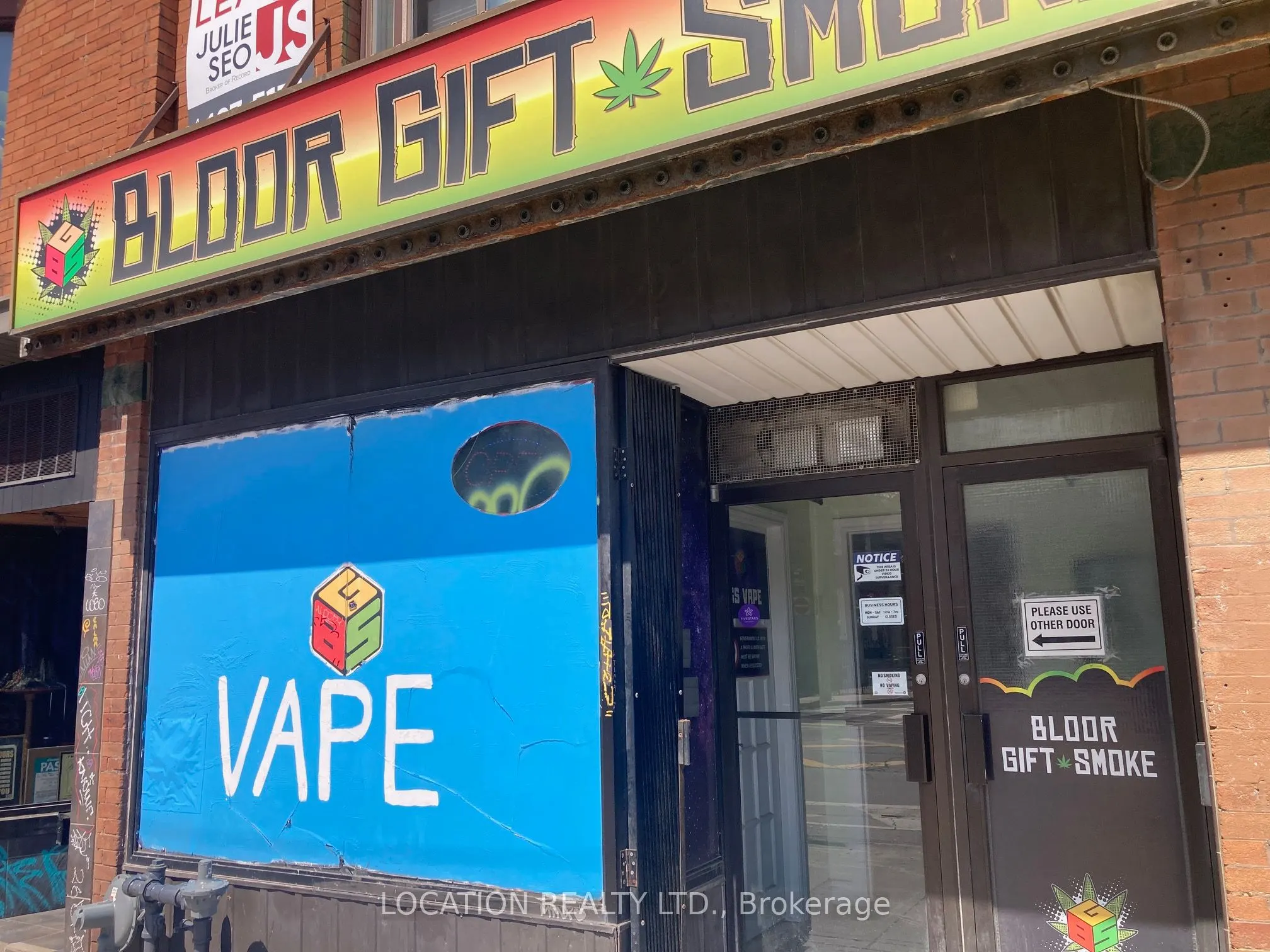 1422 Bloor Street W