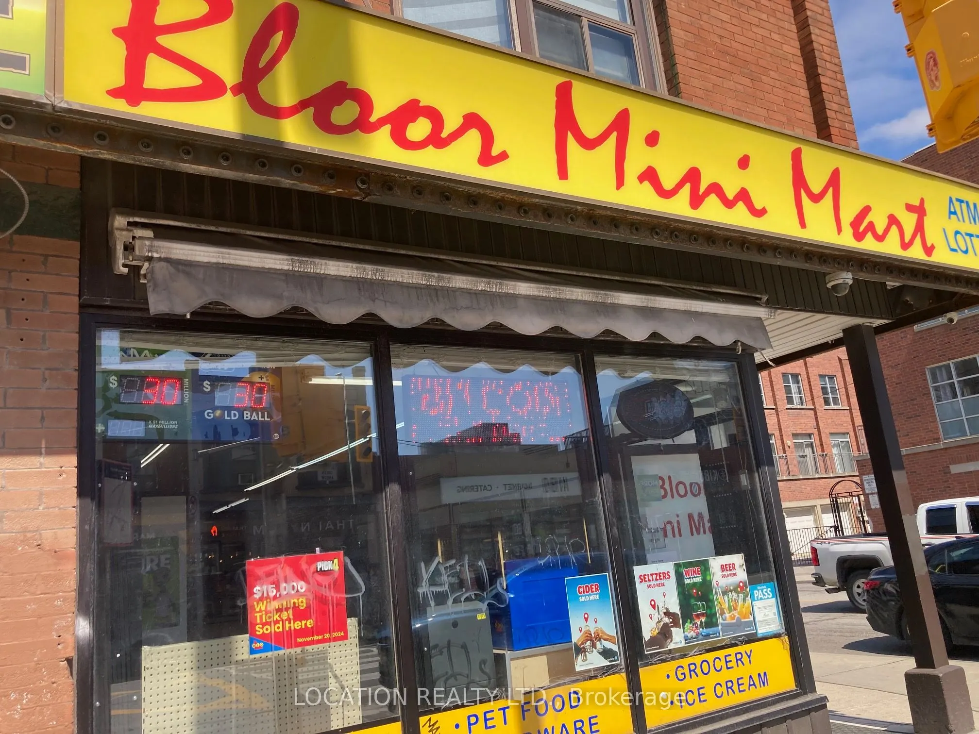1422 Bloor Street W