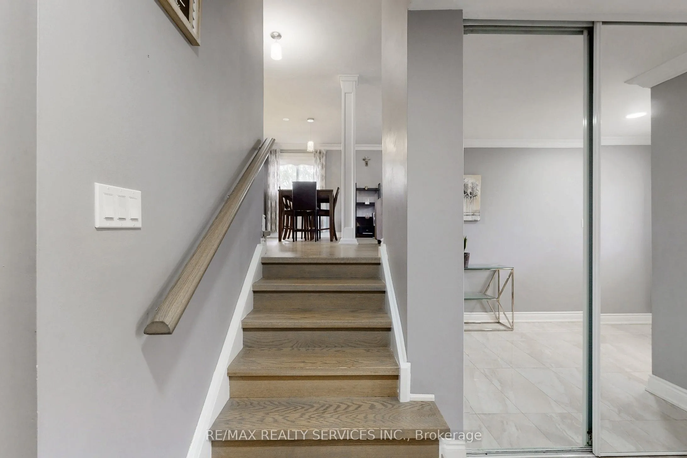 53 Geneva Crescent