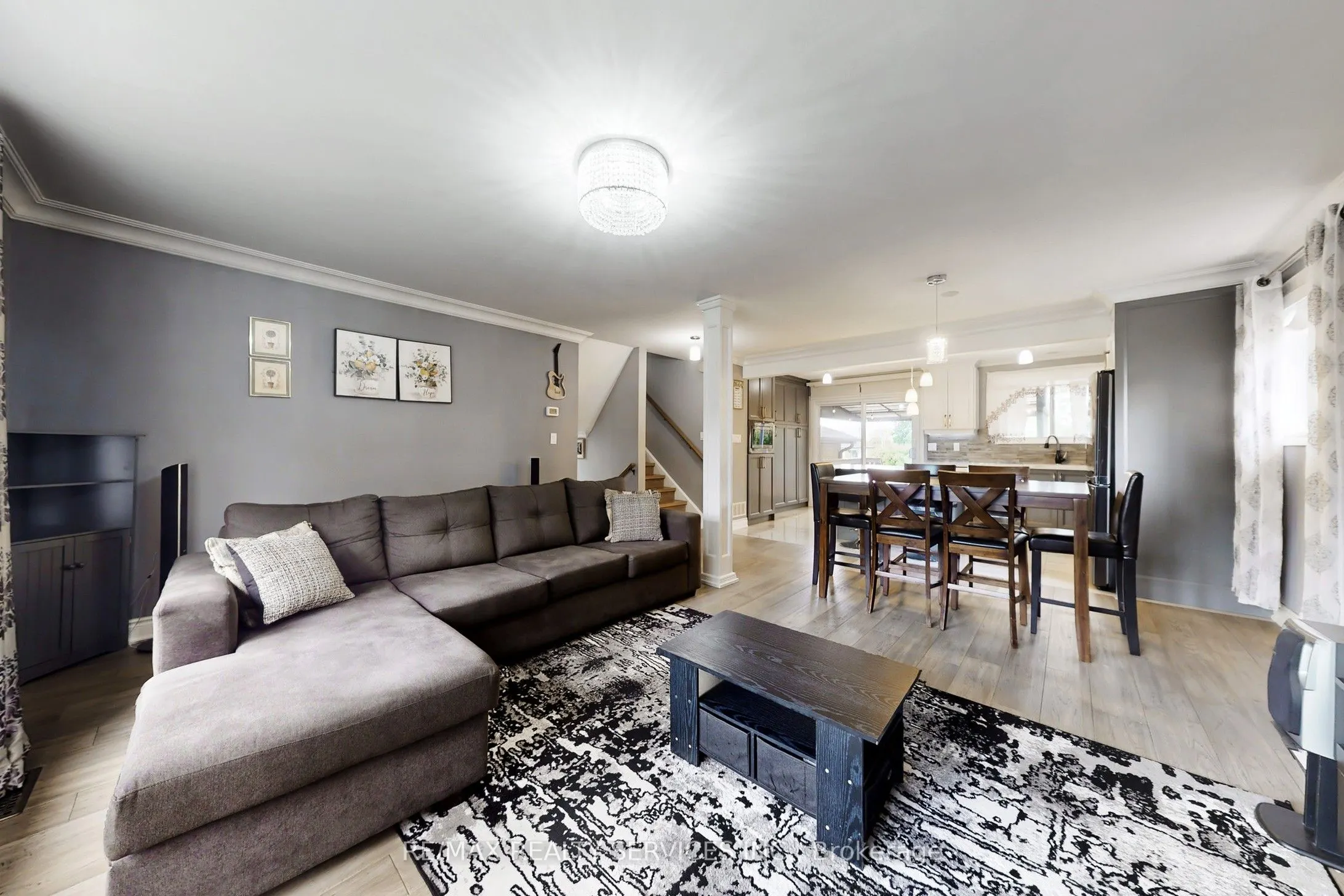53 Geneva Crescent