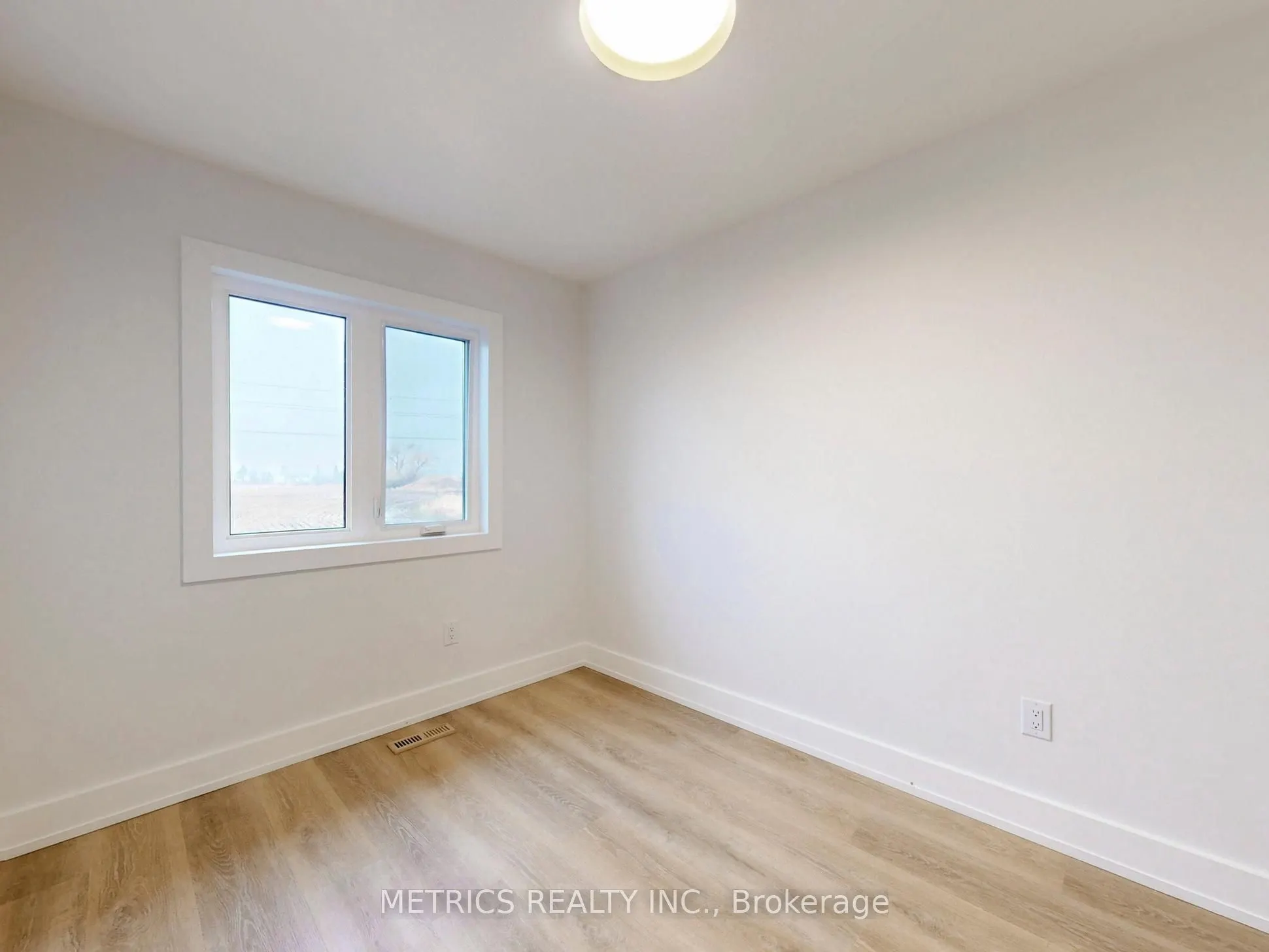 18 Alderbrook Place