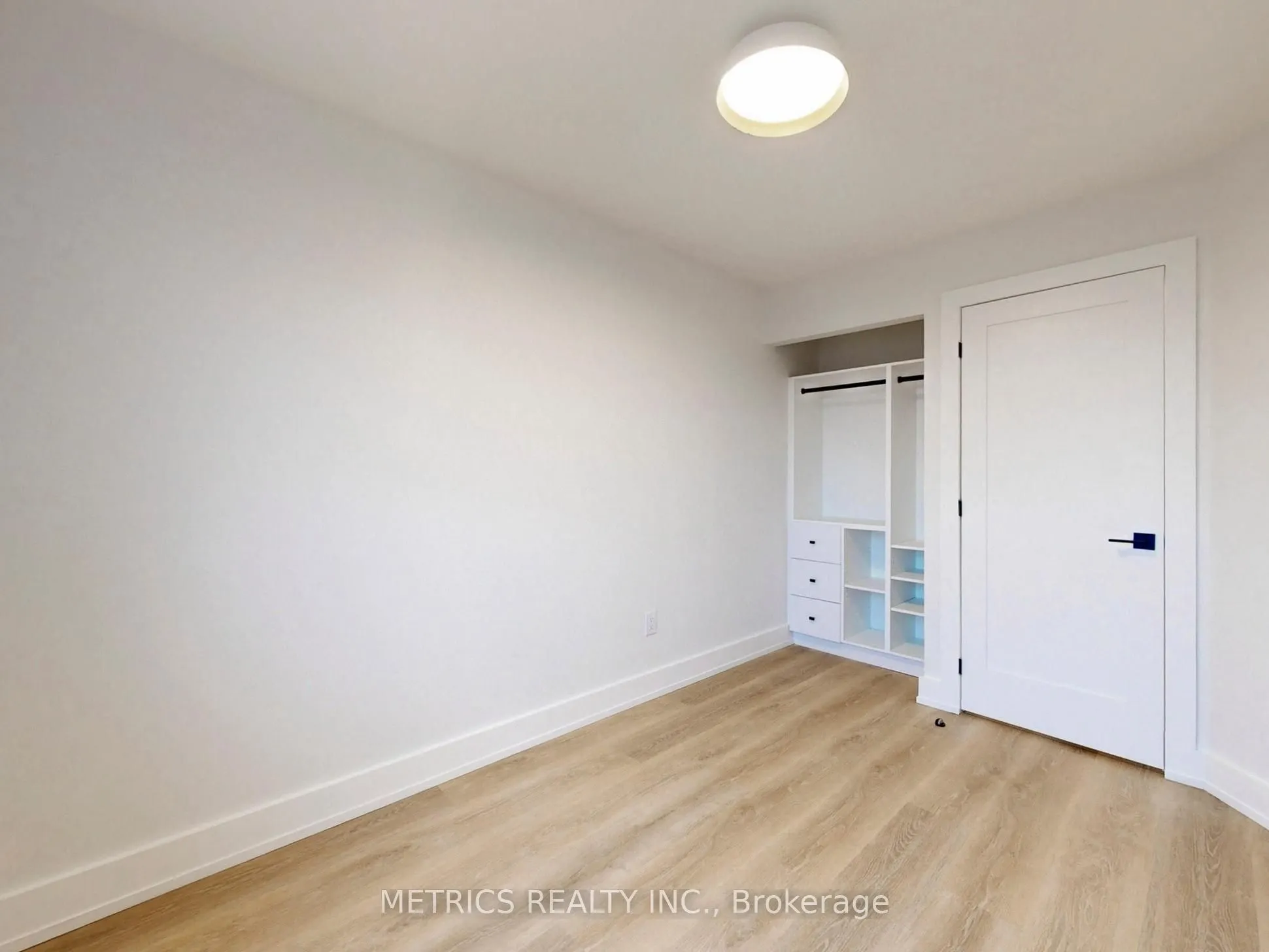 18 Alderbrook Place