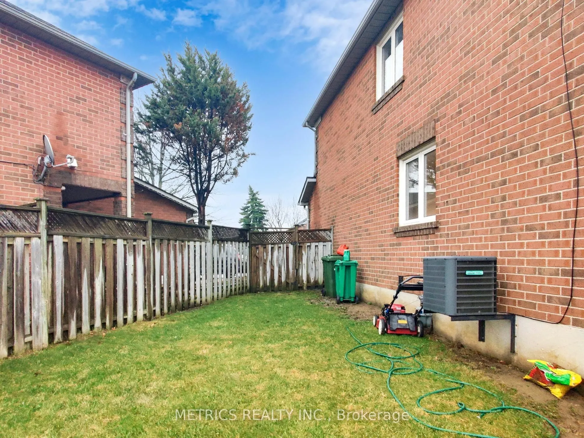 18 Alderbrook Place