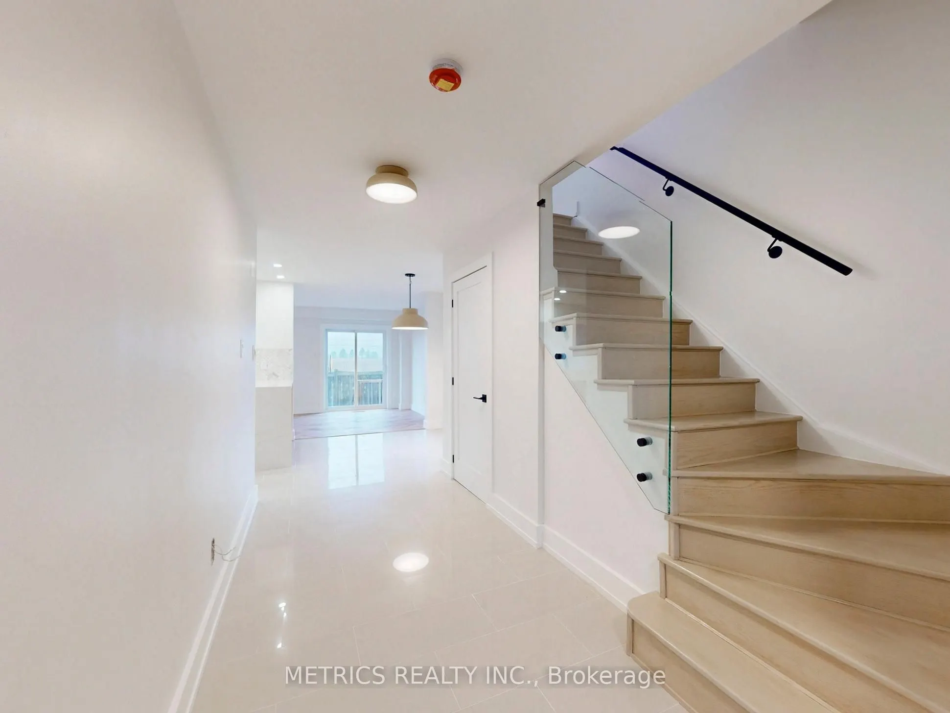18 Alderbrook Place