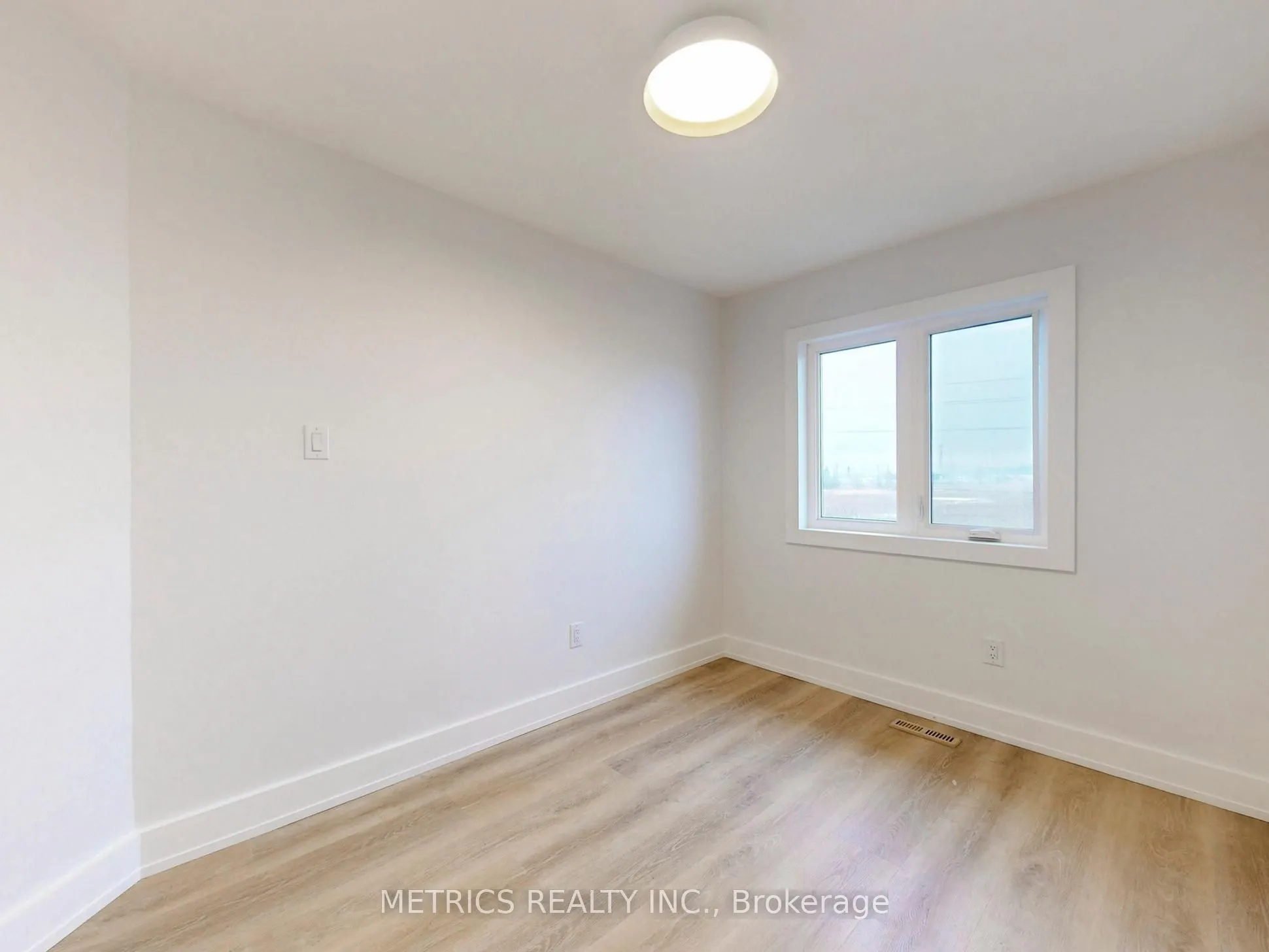 18 Alderbrook Place