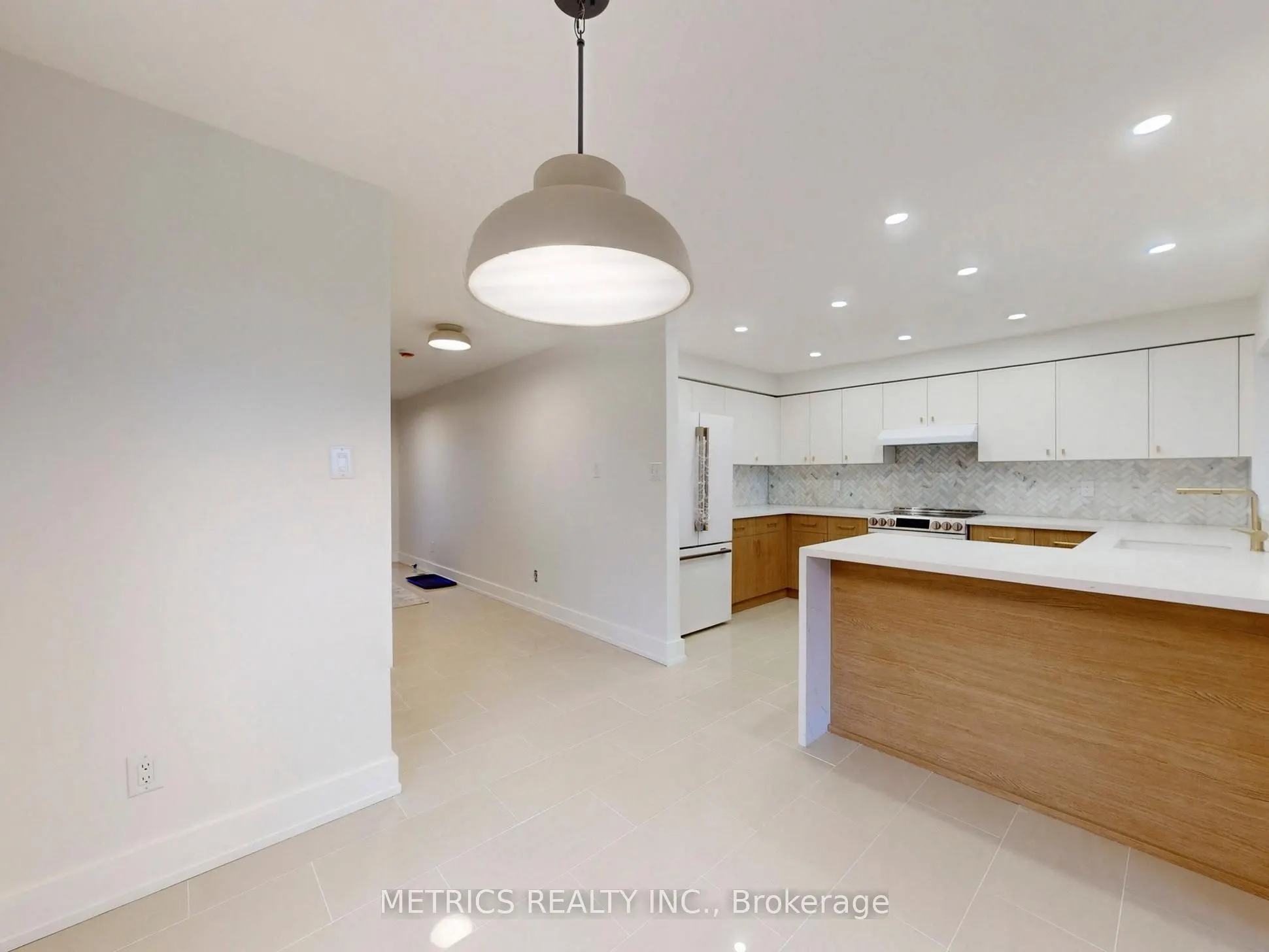 18 Alderbrook Place