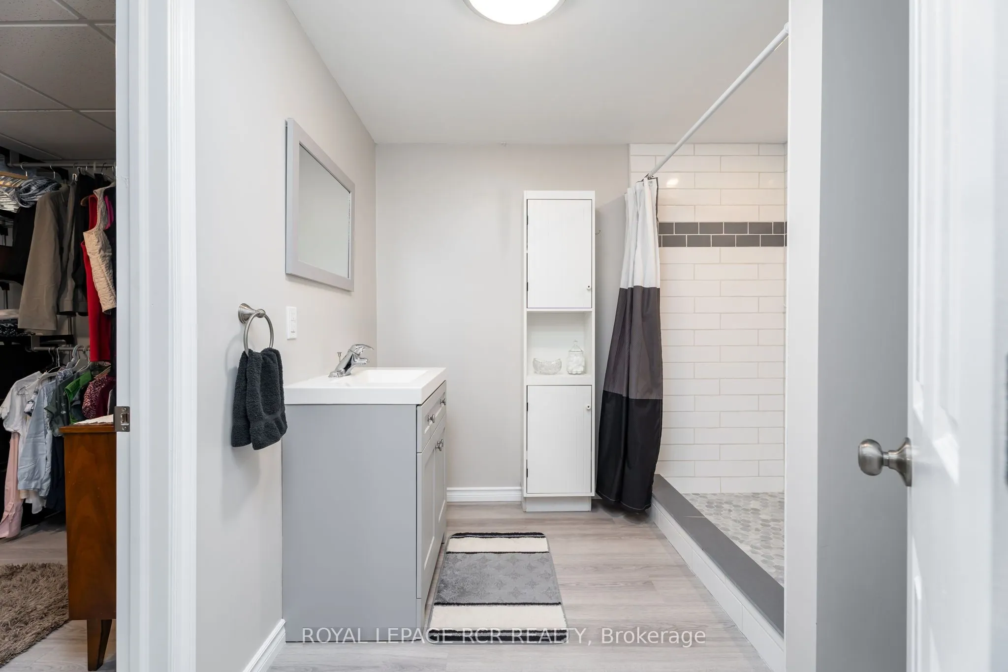 234 Howard Crescent