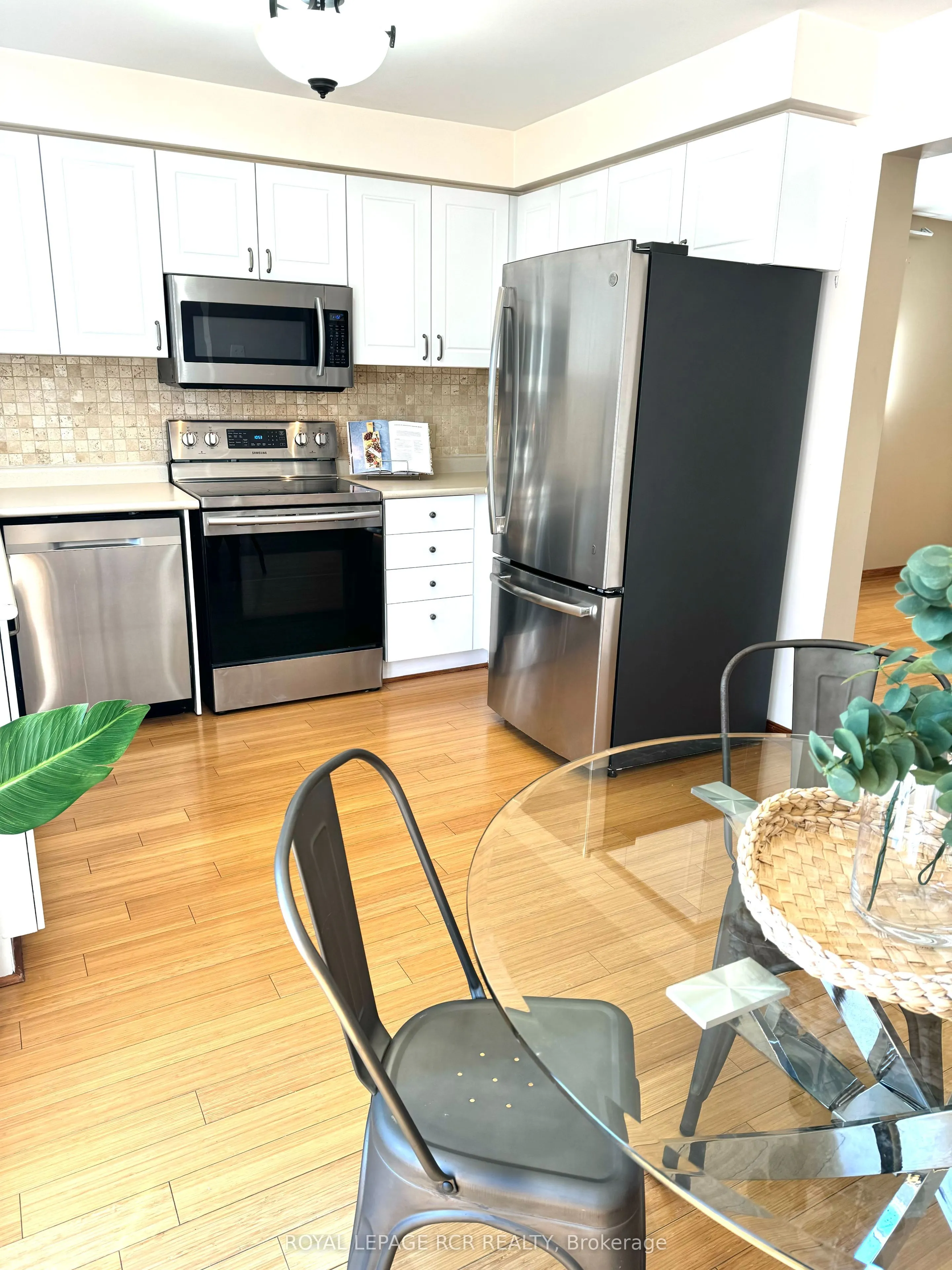 234 Howard Crescent