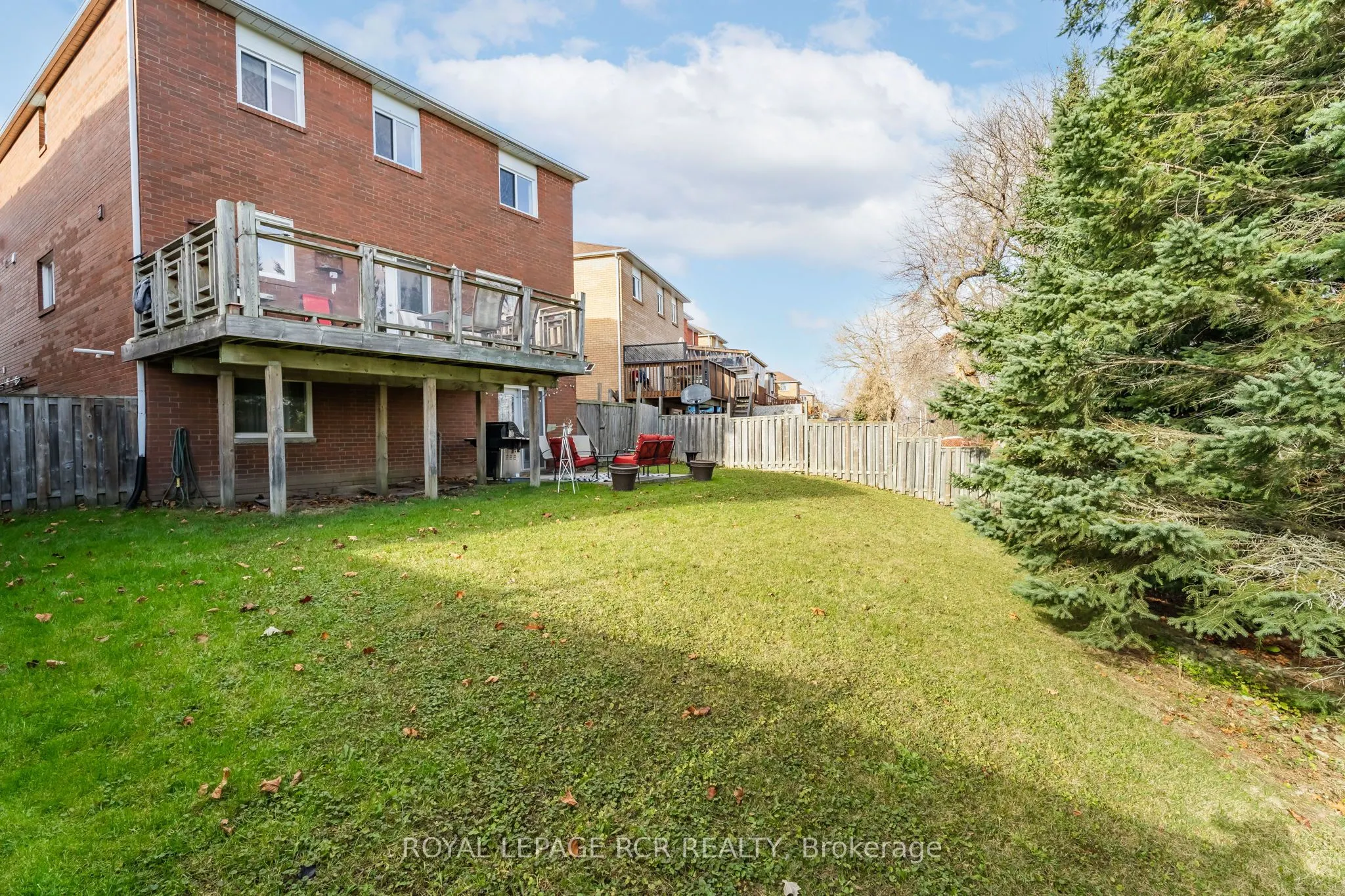 234 Howard Crescent