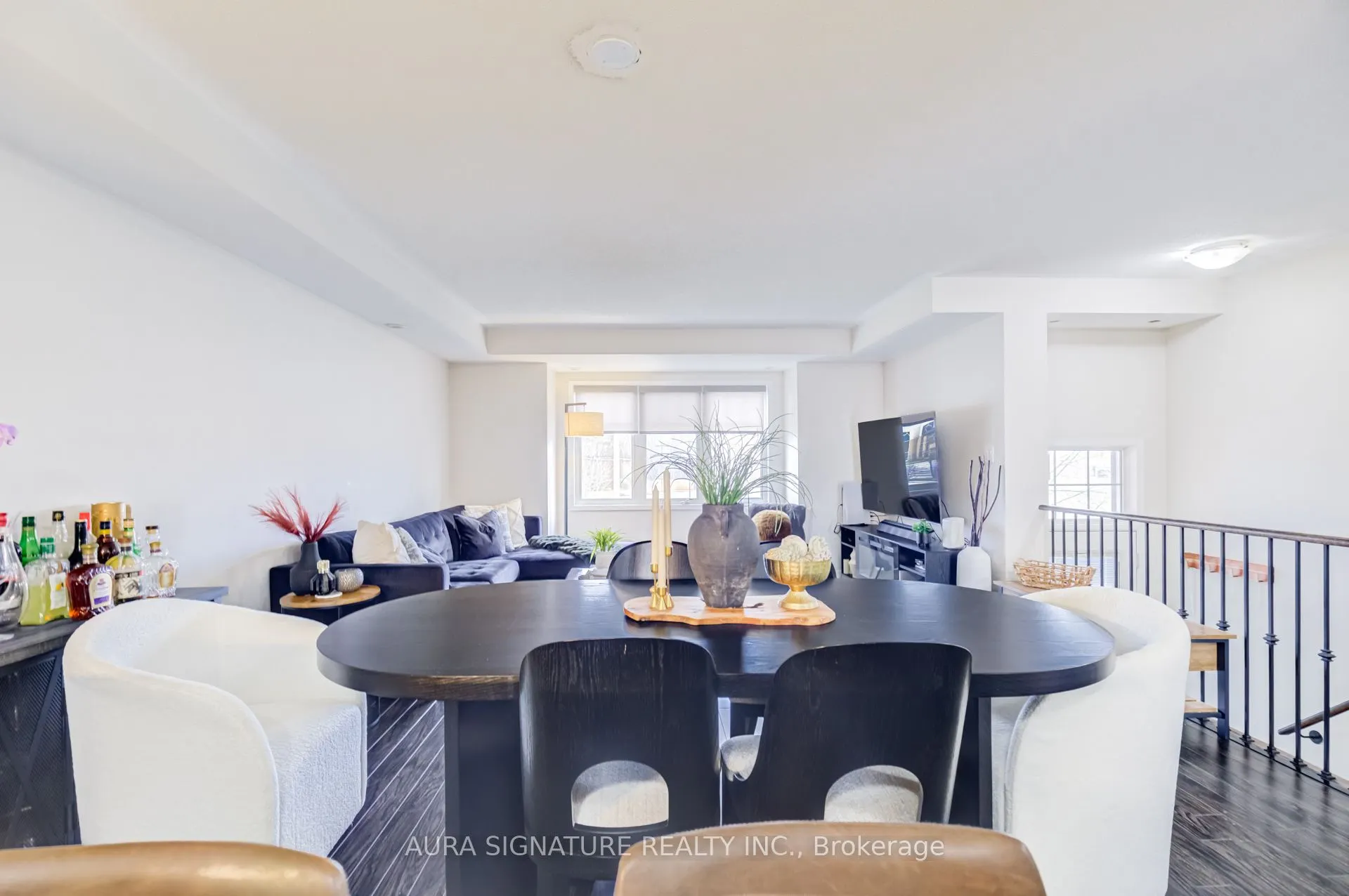 3335 Thomas Street E #6