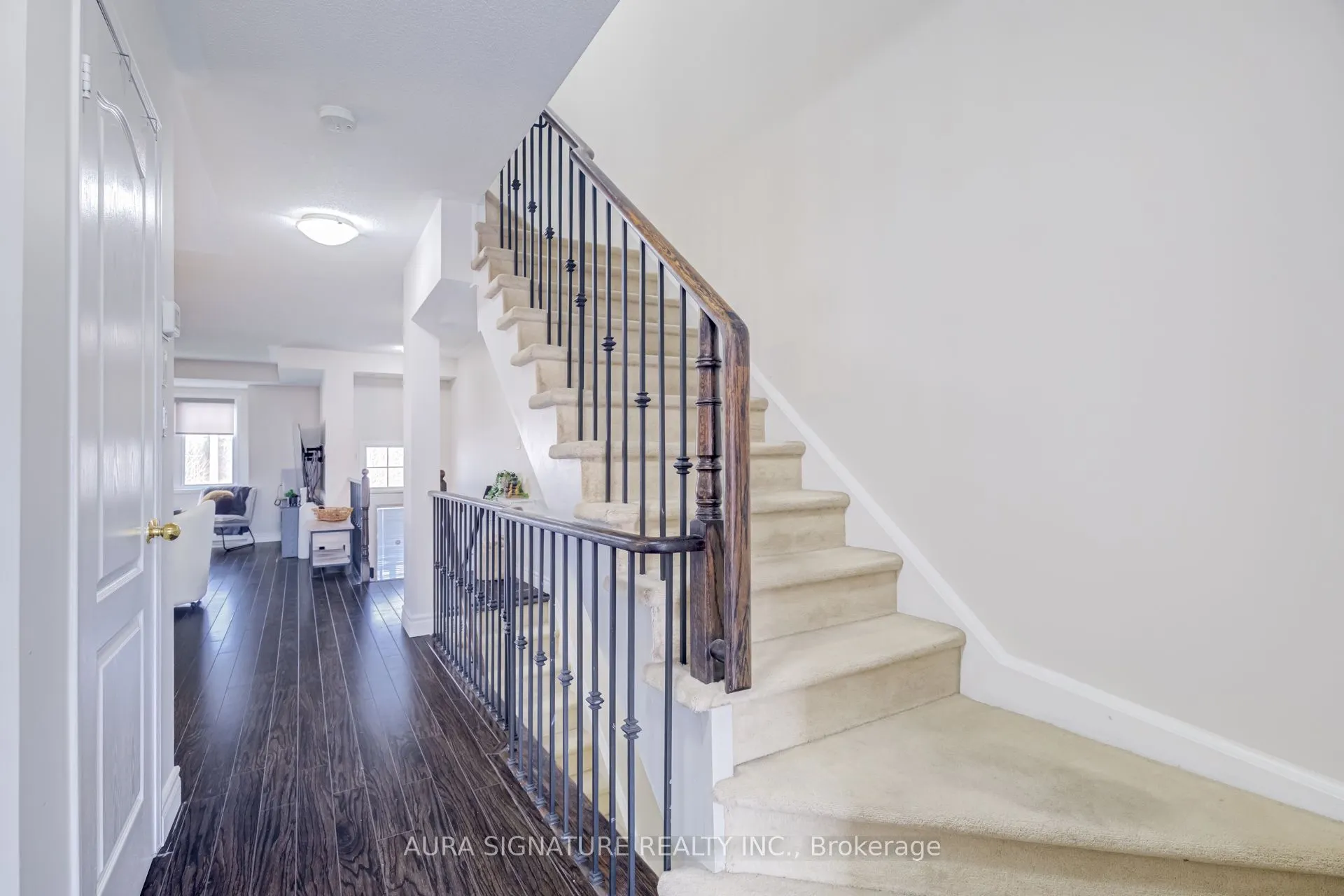 3335 Thomas Street E #6
