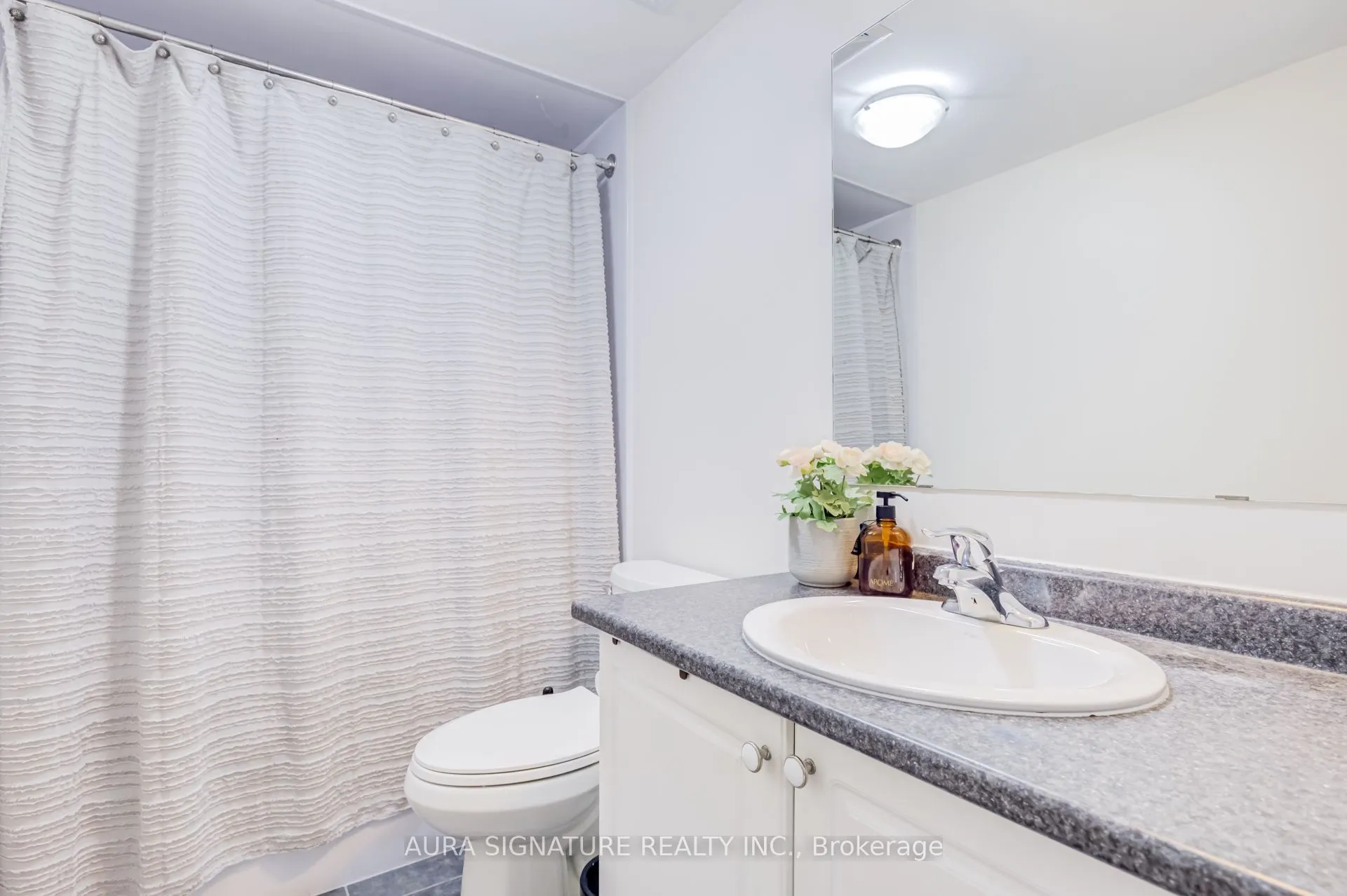 3335 Thomas Street E #6
