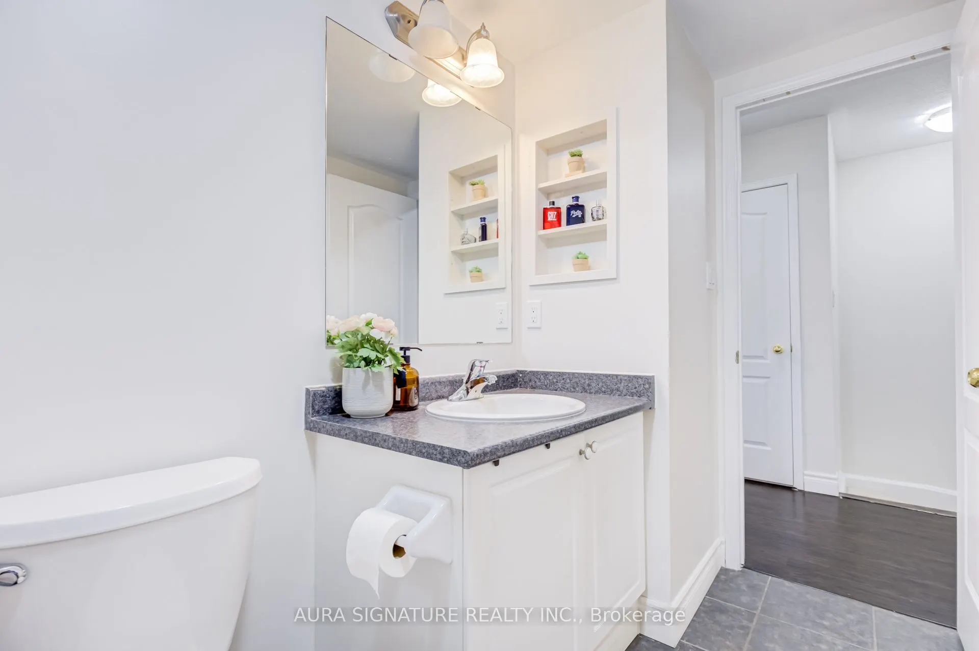 3335 Thomas Street E #6
