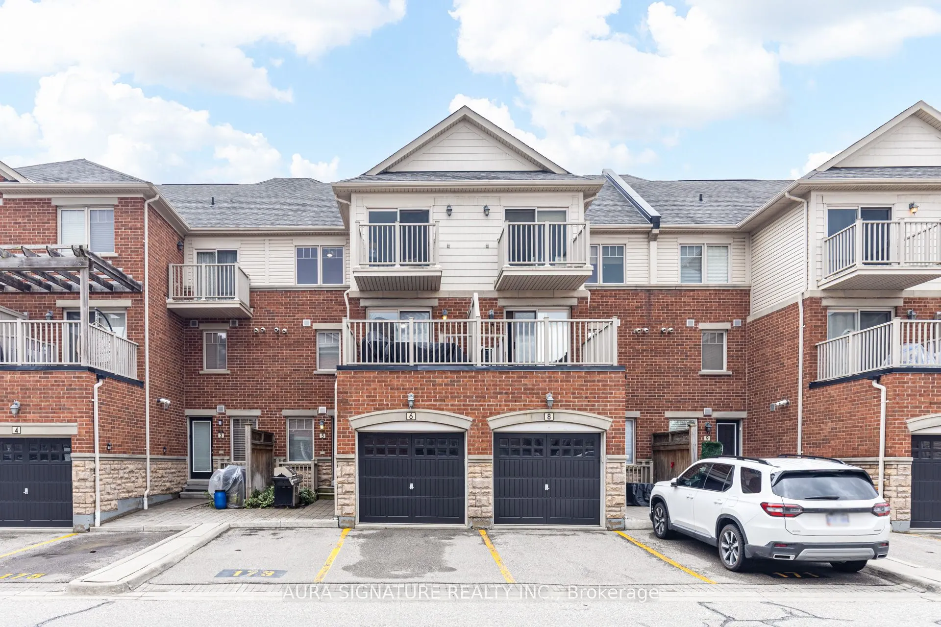 3335 Thomas Street E #6
