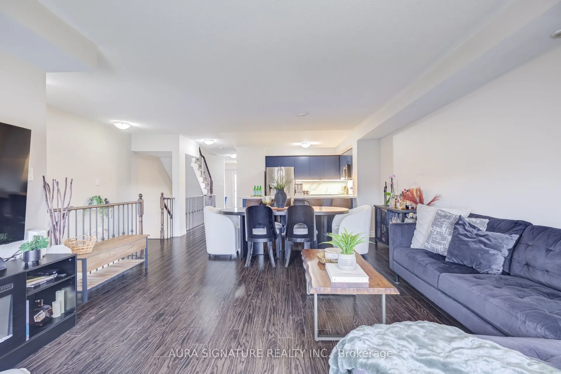 3335 Thomas Street E #6