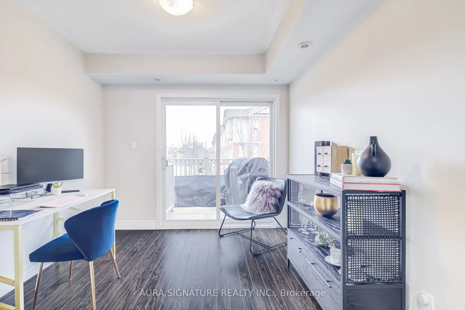 3335 Thomas Street E #6