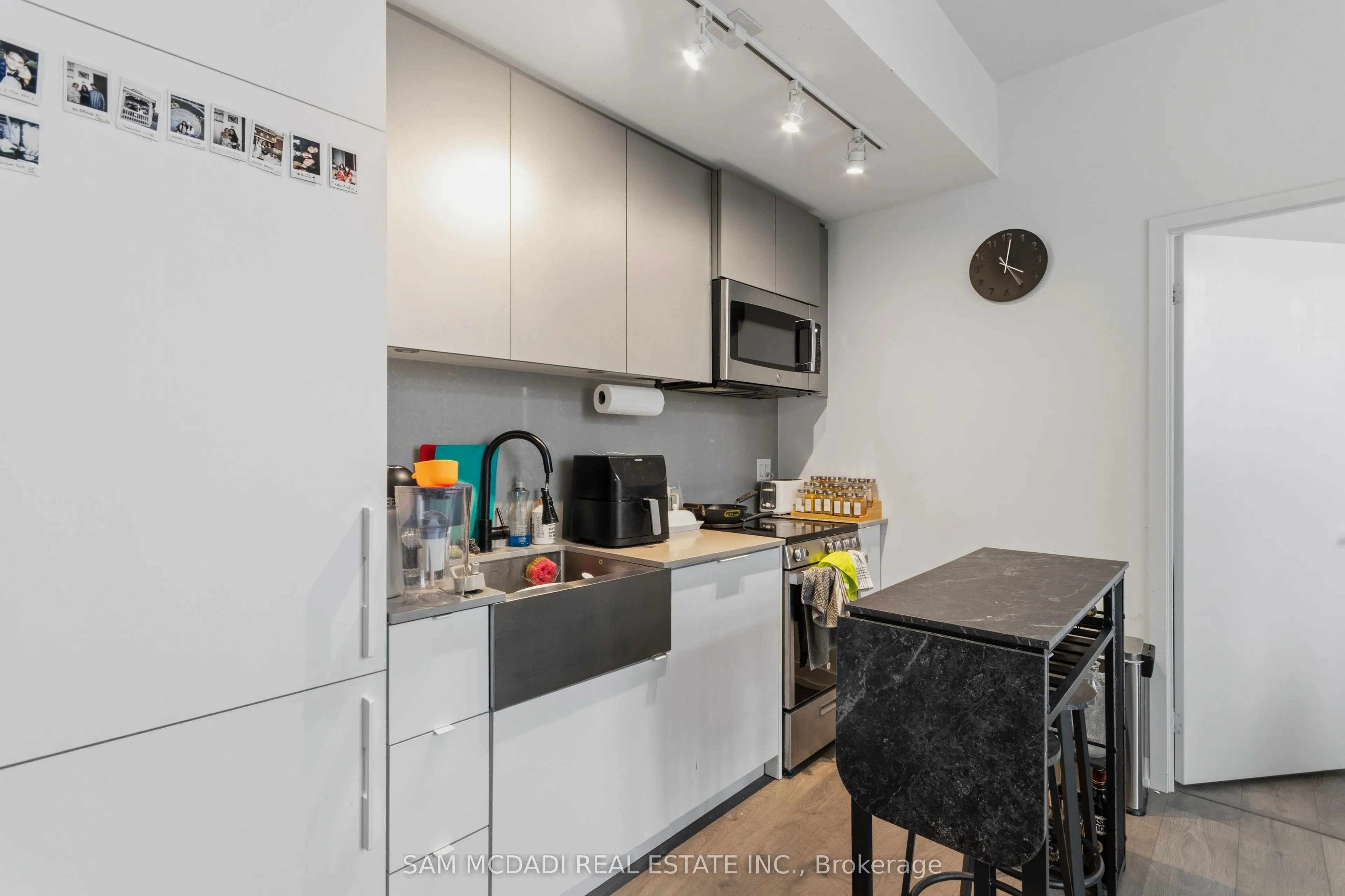 270 Dufferin Street #PH01