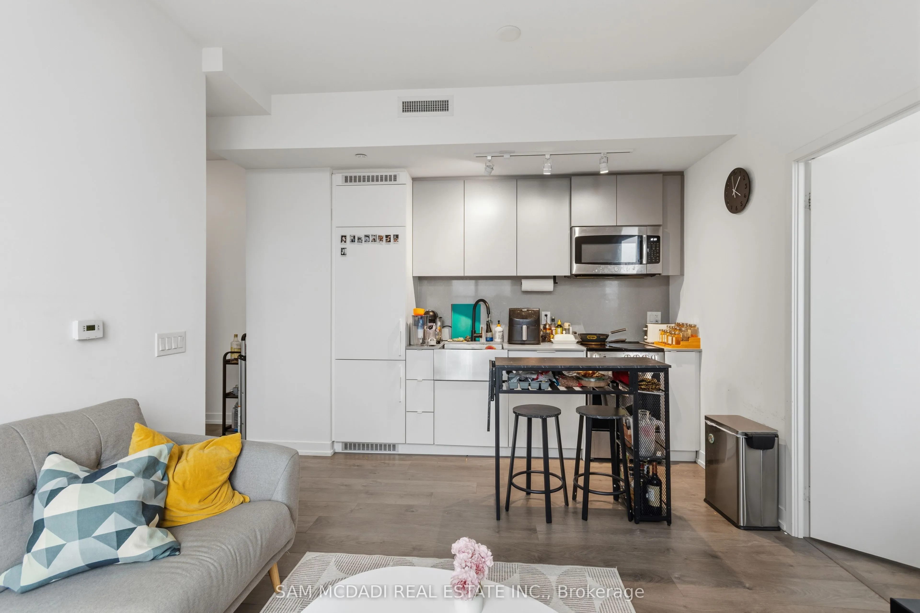 270 Dufferin Street #PH01