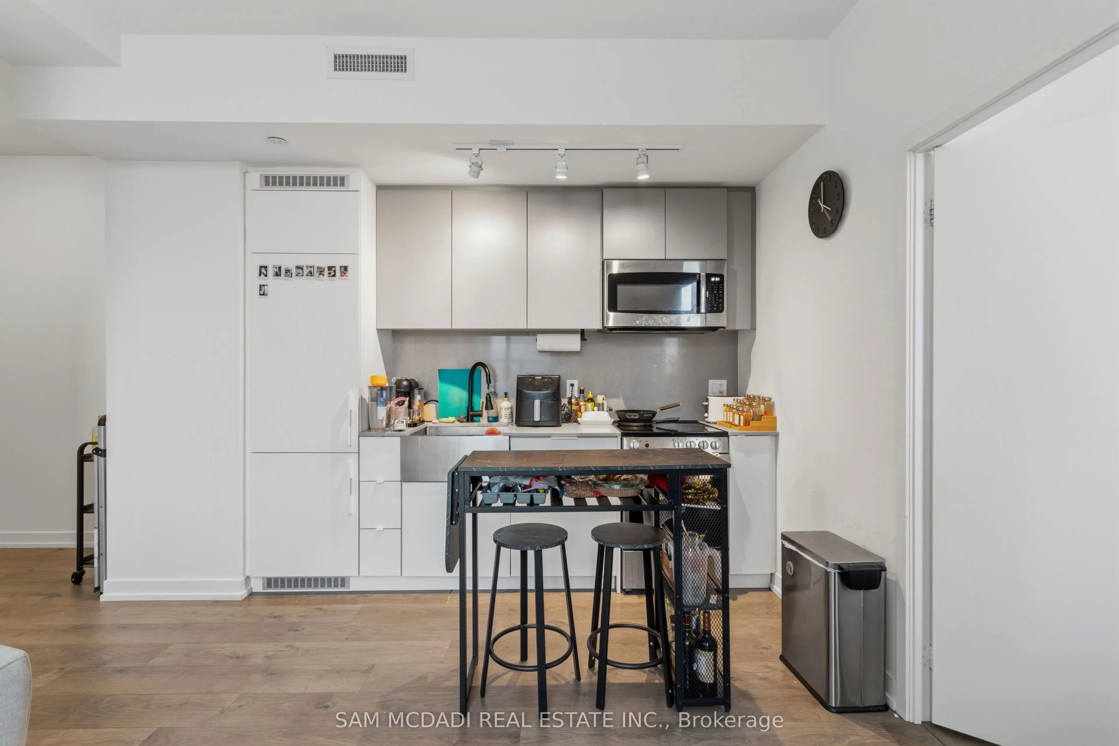 270 Dufferin Street #PH01