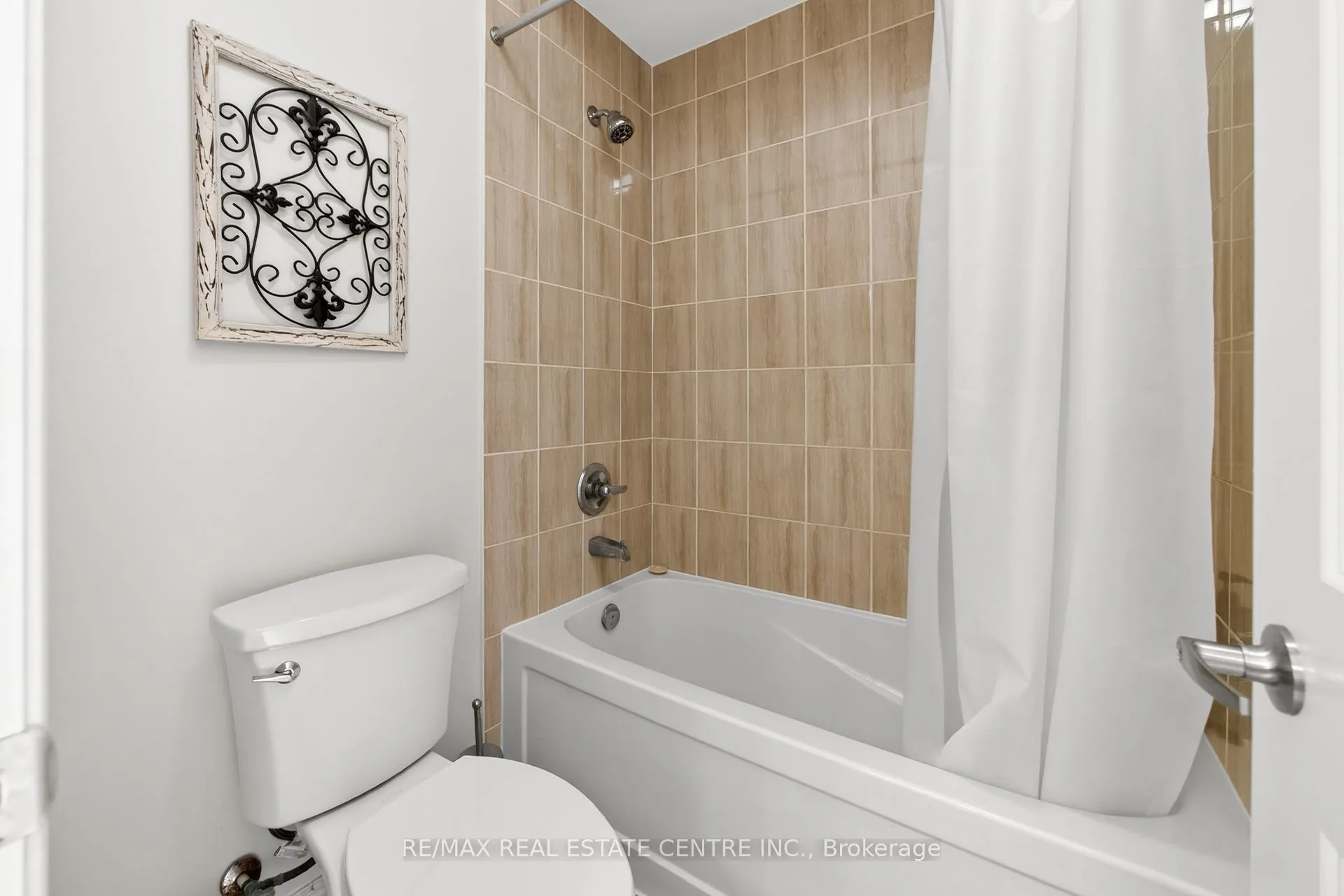15 Provost Trail