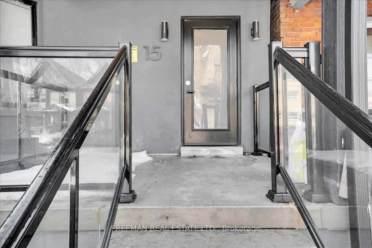 15 Thorburn Avenue #B03