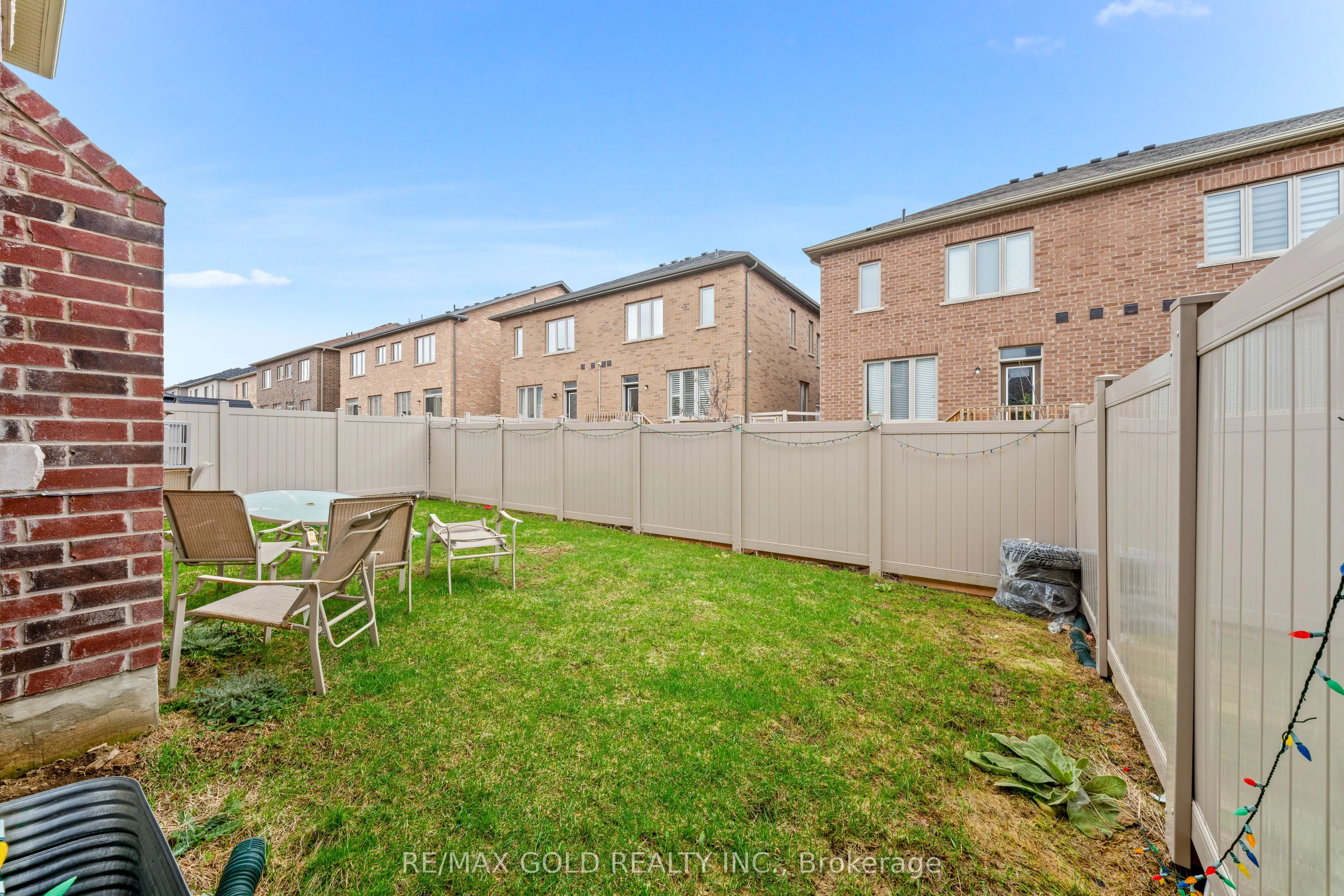 9 Goderich Drive