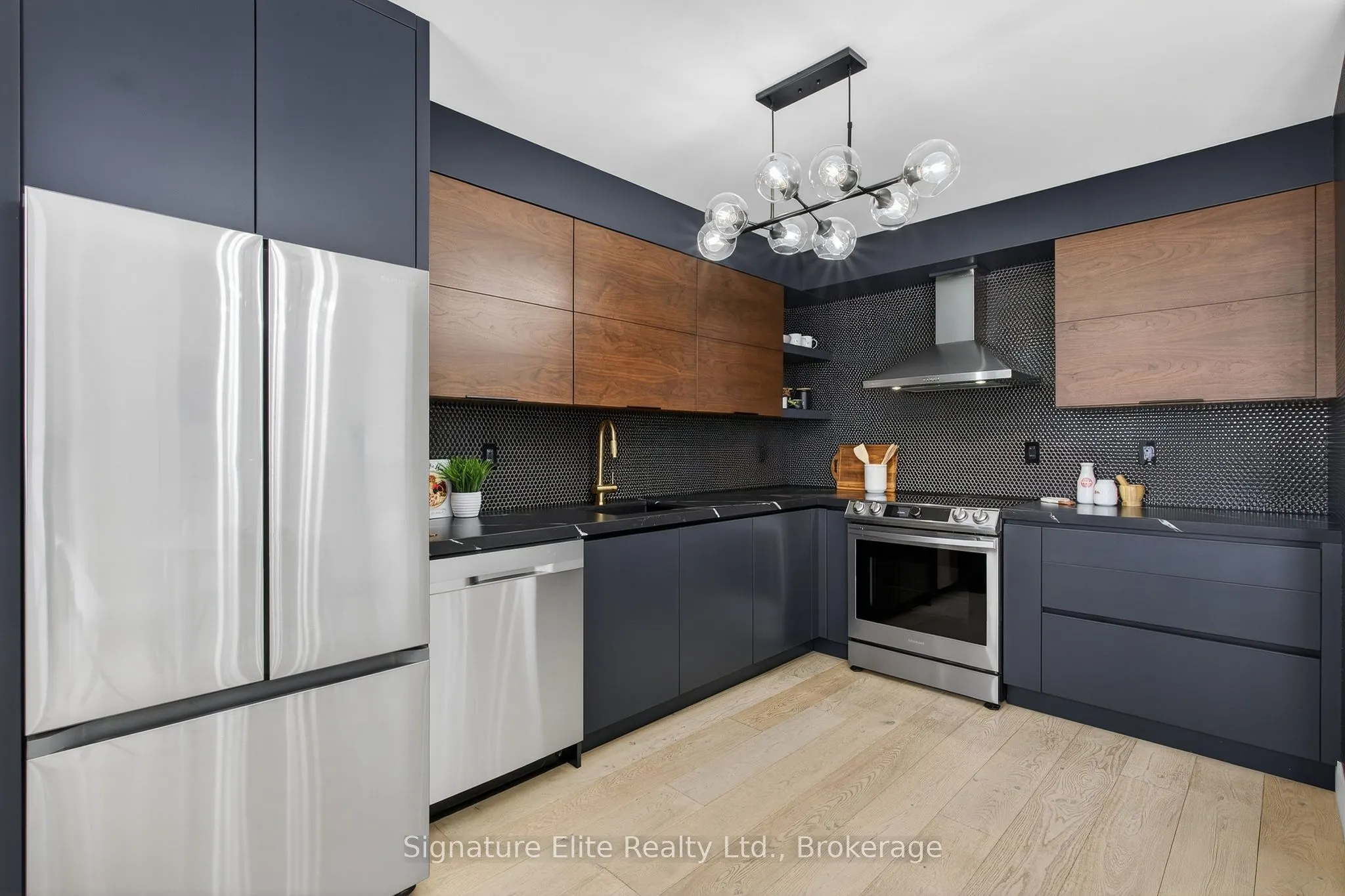 5090 Fairview Street #50