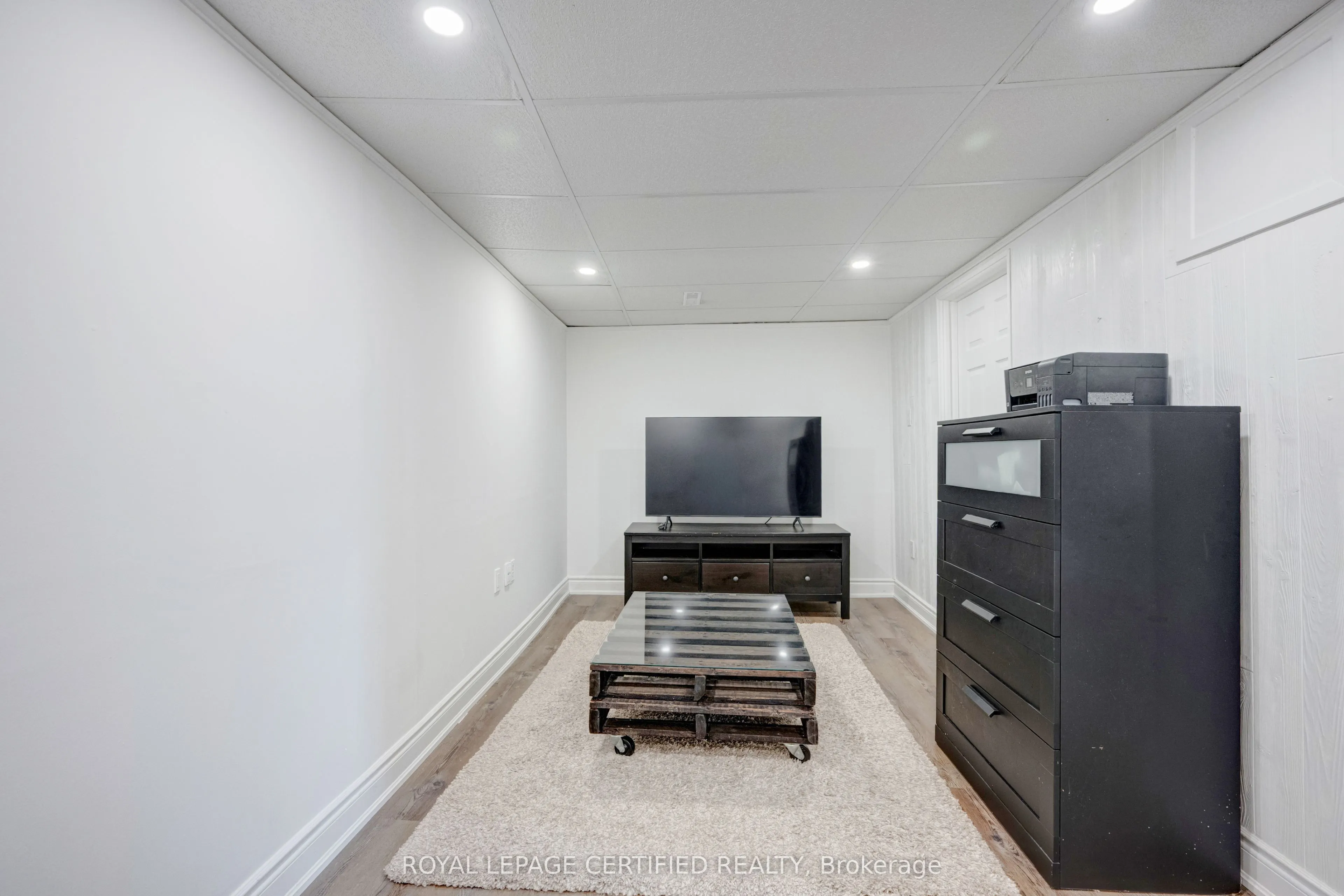 371 Bronte Street S #91