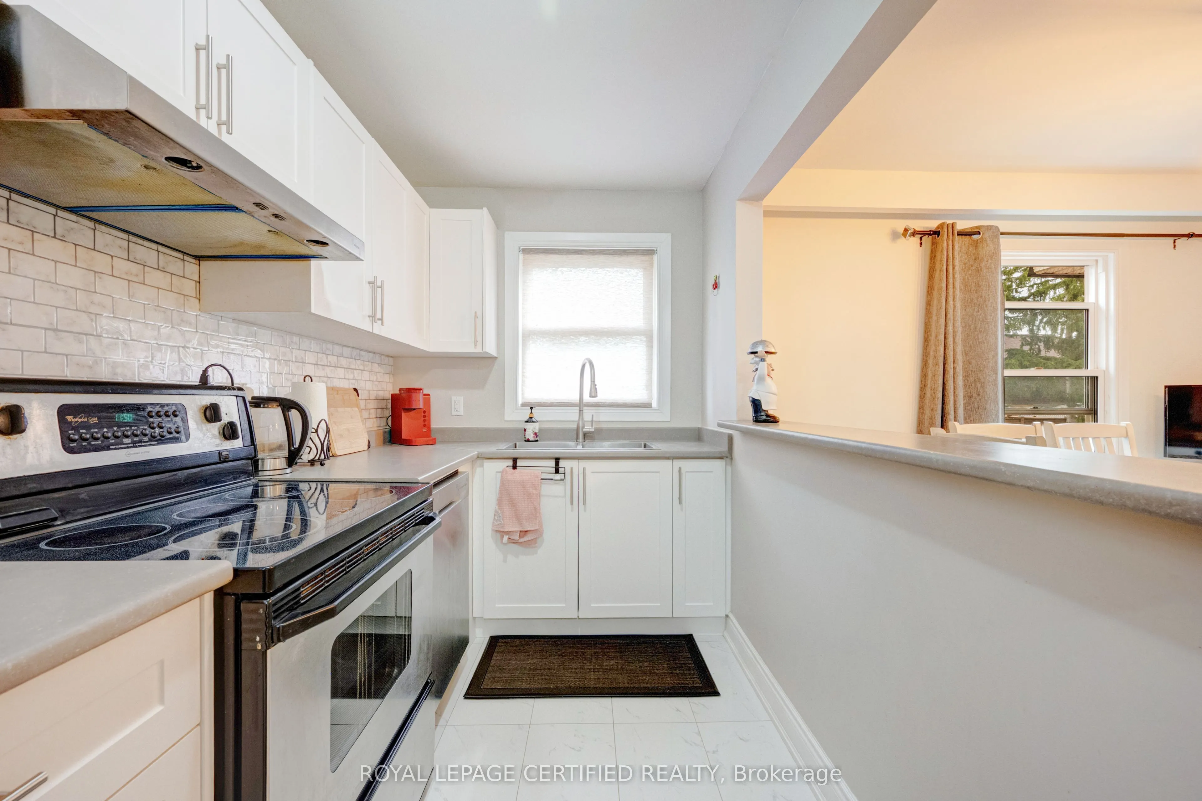 371 Bronte Street S #91