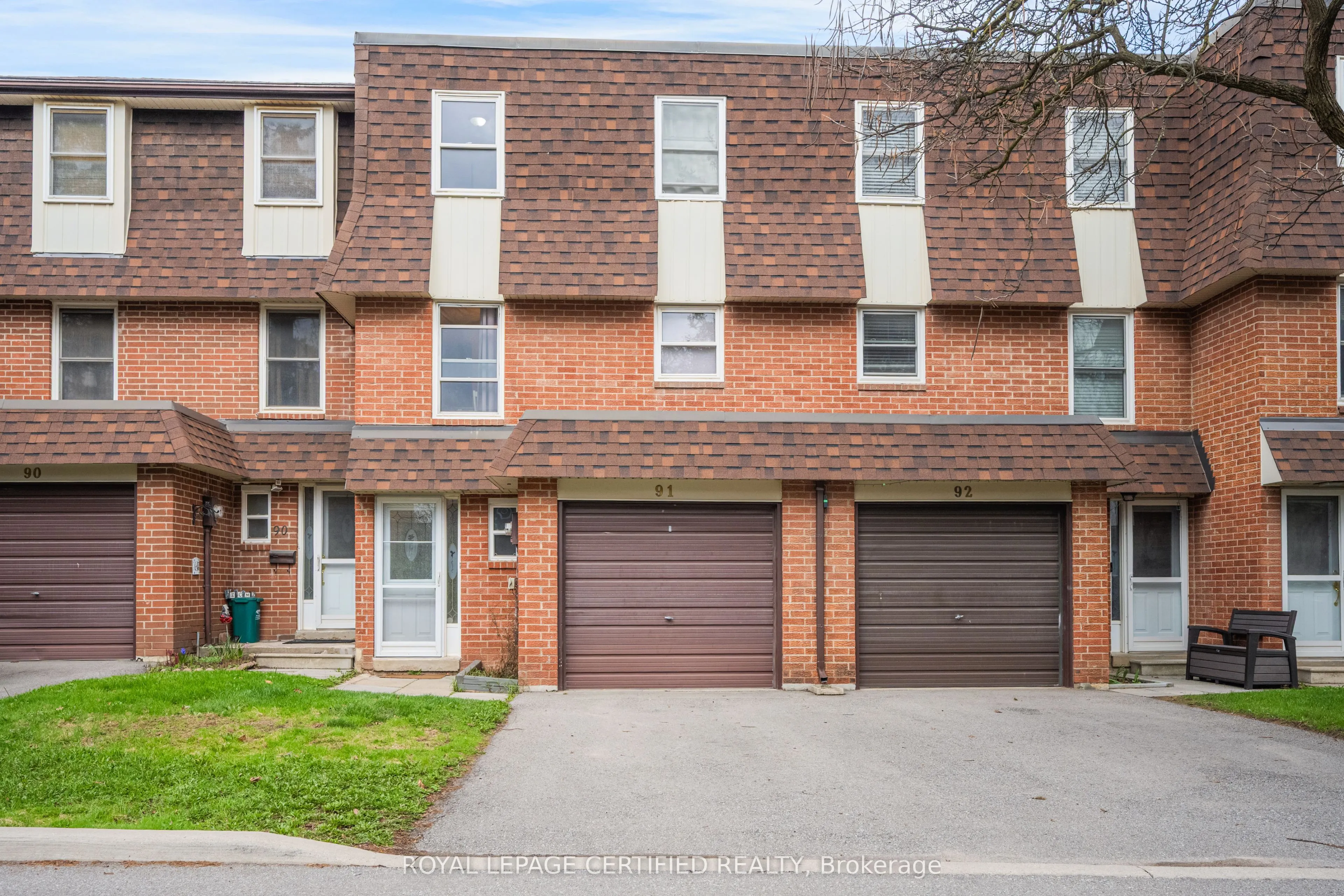 371 Bronte Street S #91