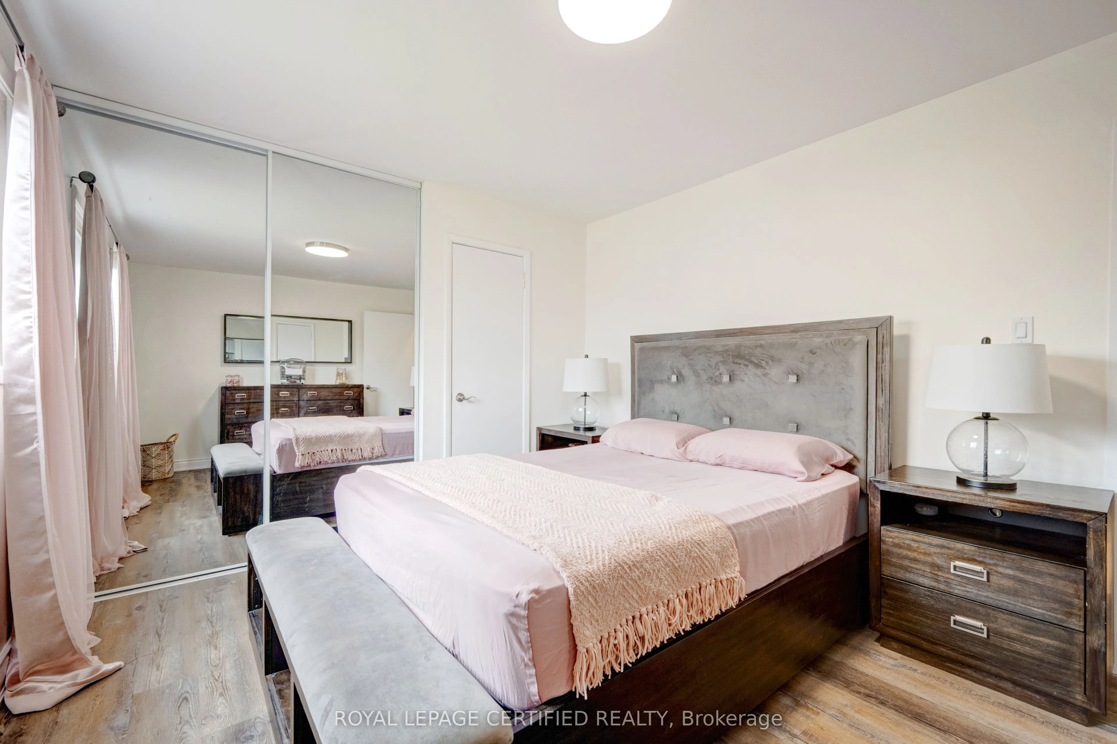 371 Bronte Street S #91