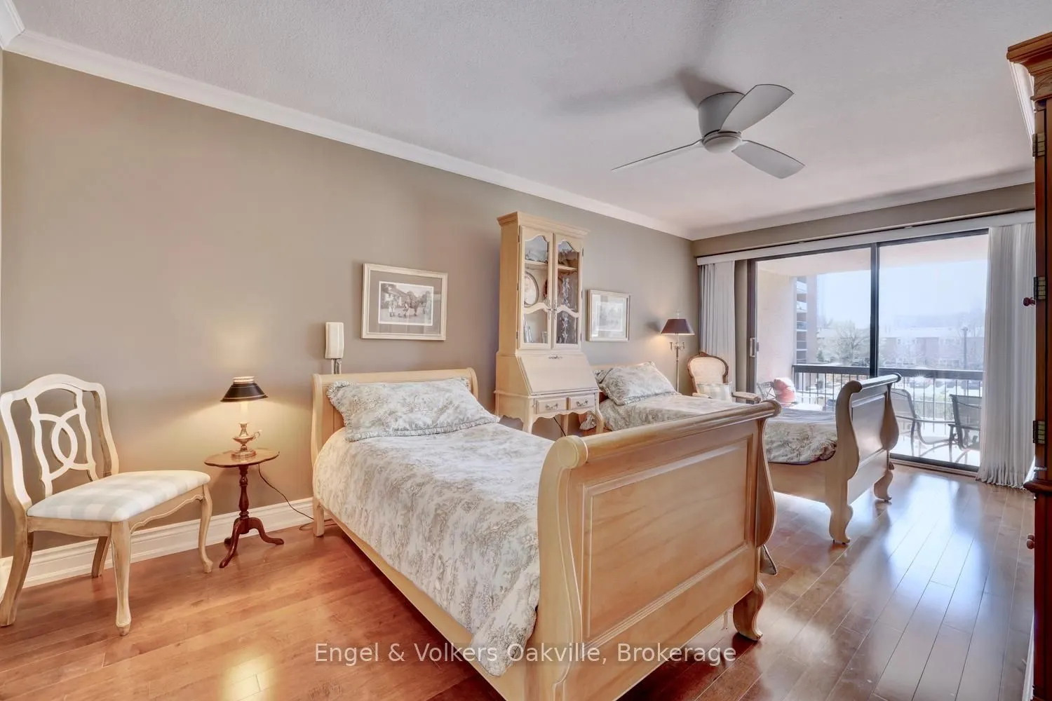 2180 Marine Drive #205