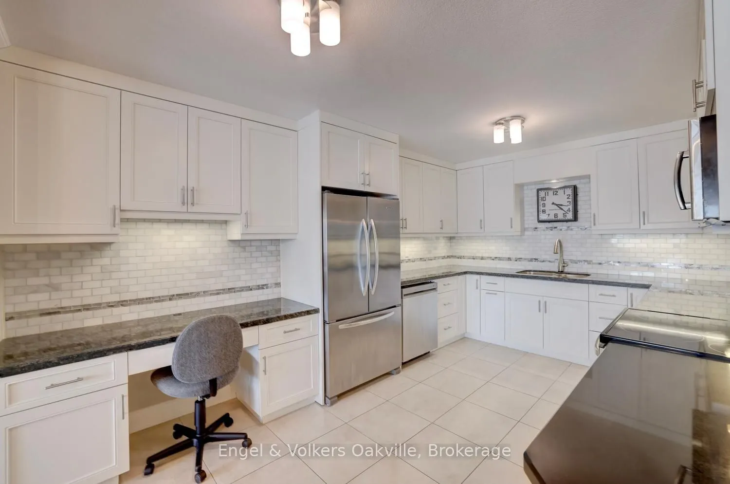 2180 Marine Drive #205